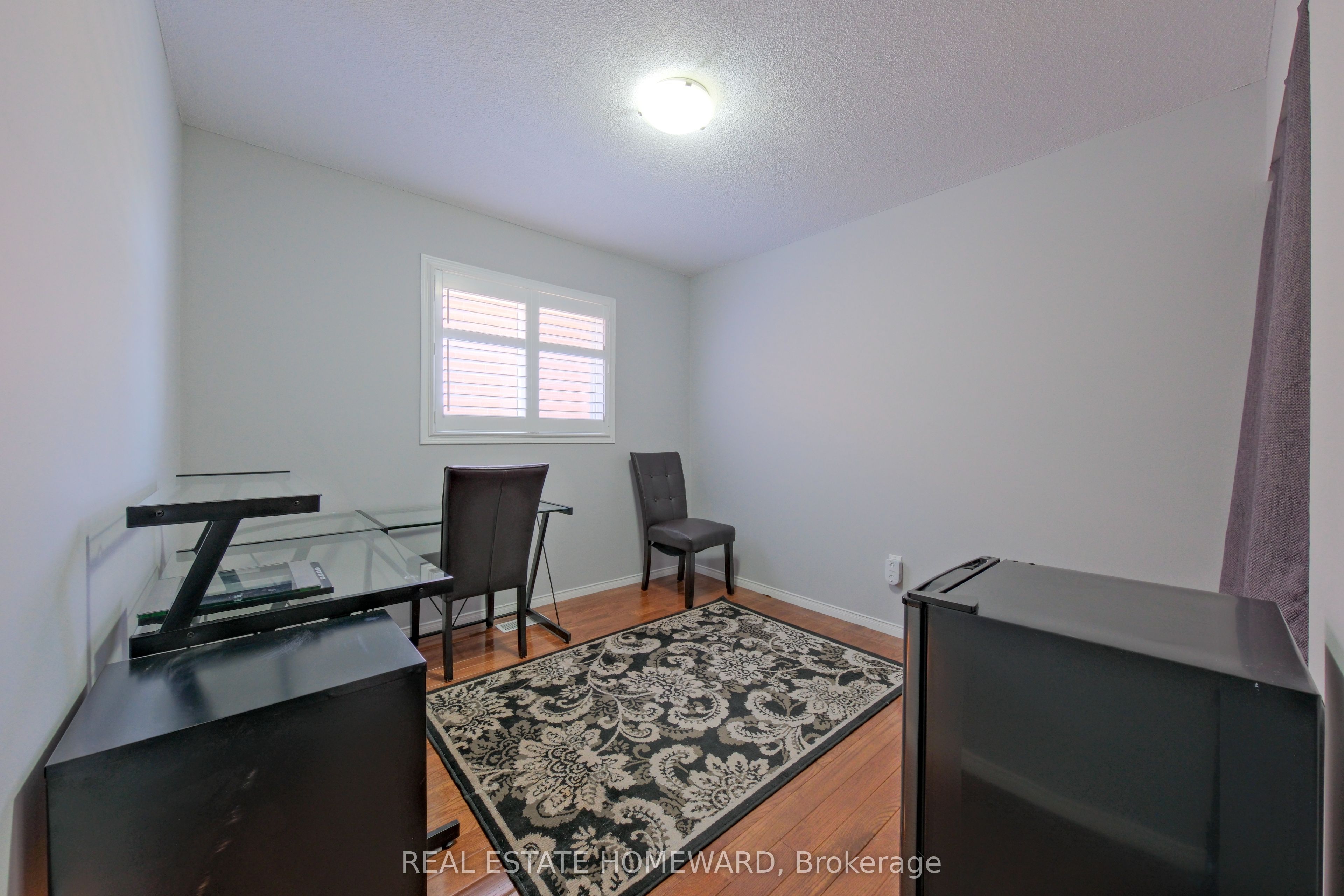 1283 Vincent Crescent Property Photo 25