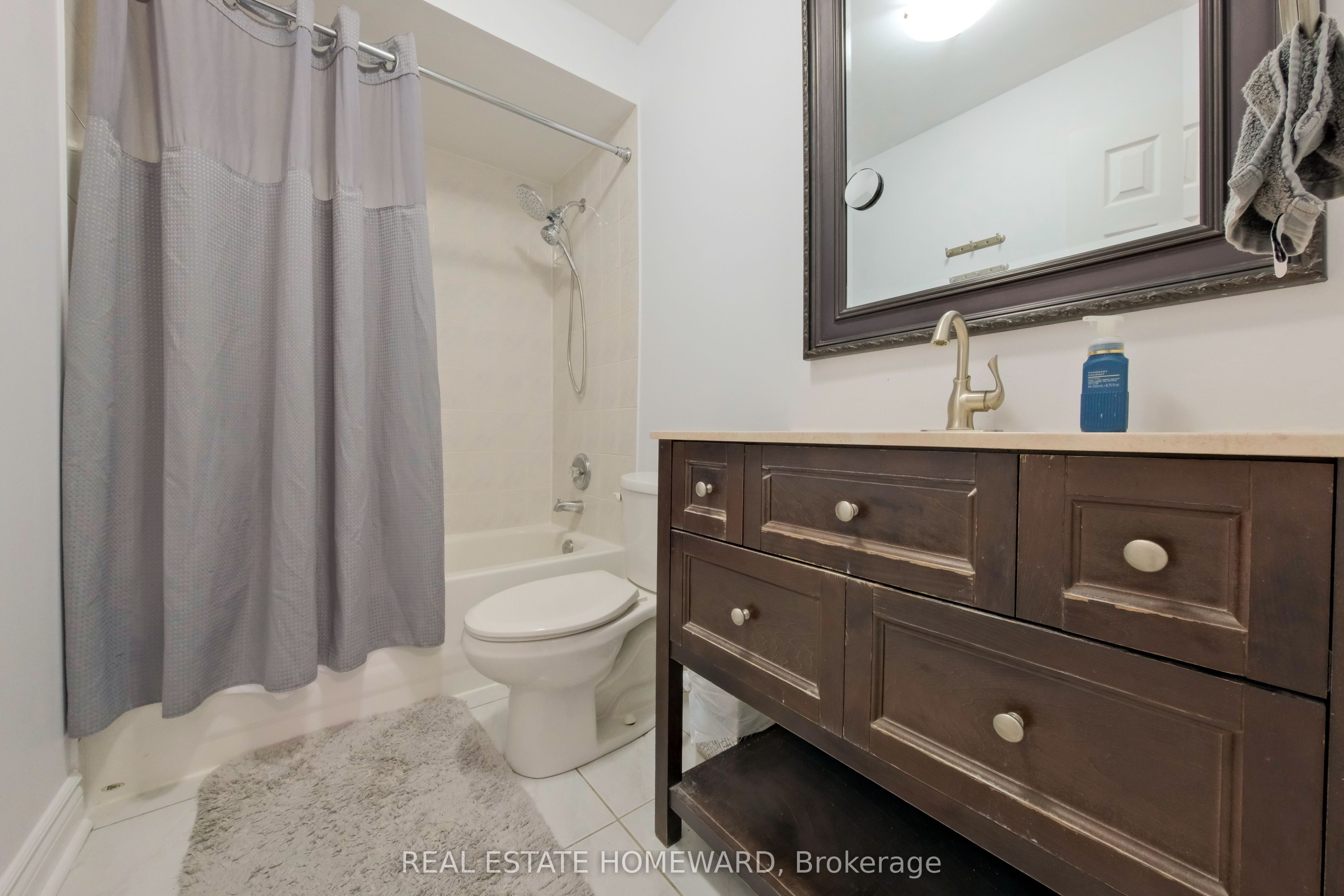 1283 Vincent Crescent Property Photo 27