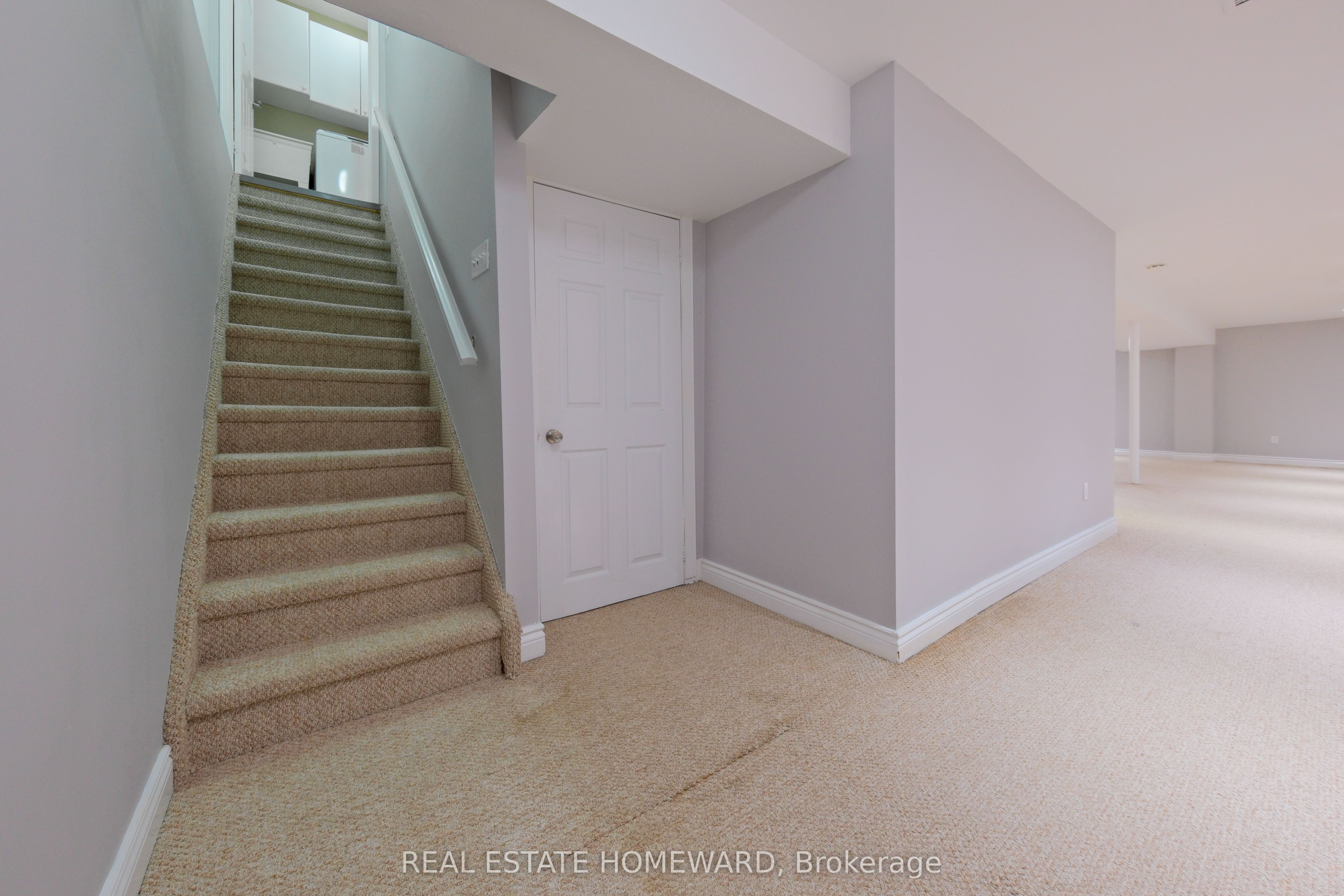 1283 Vincent Crescent Property Photo 33