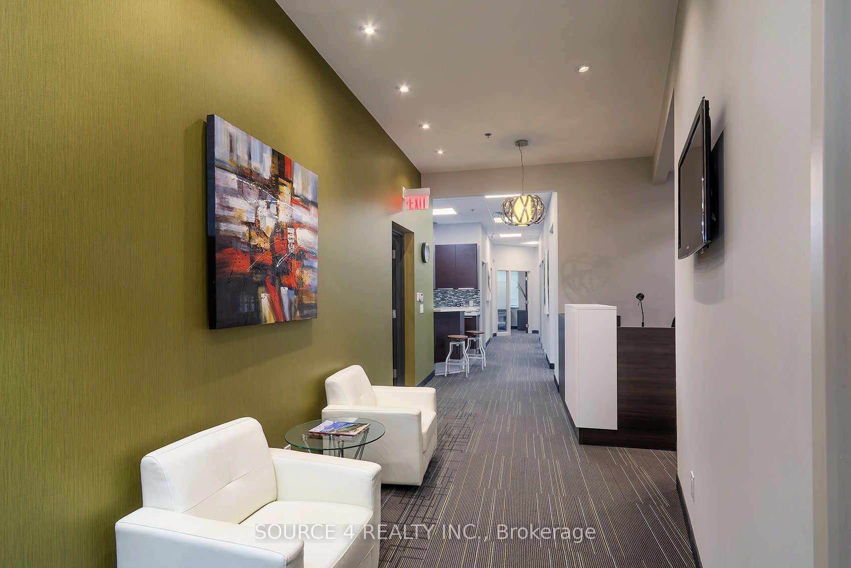 81 Zenway Boulevard 18 Upper Property Photo 8