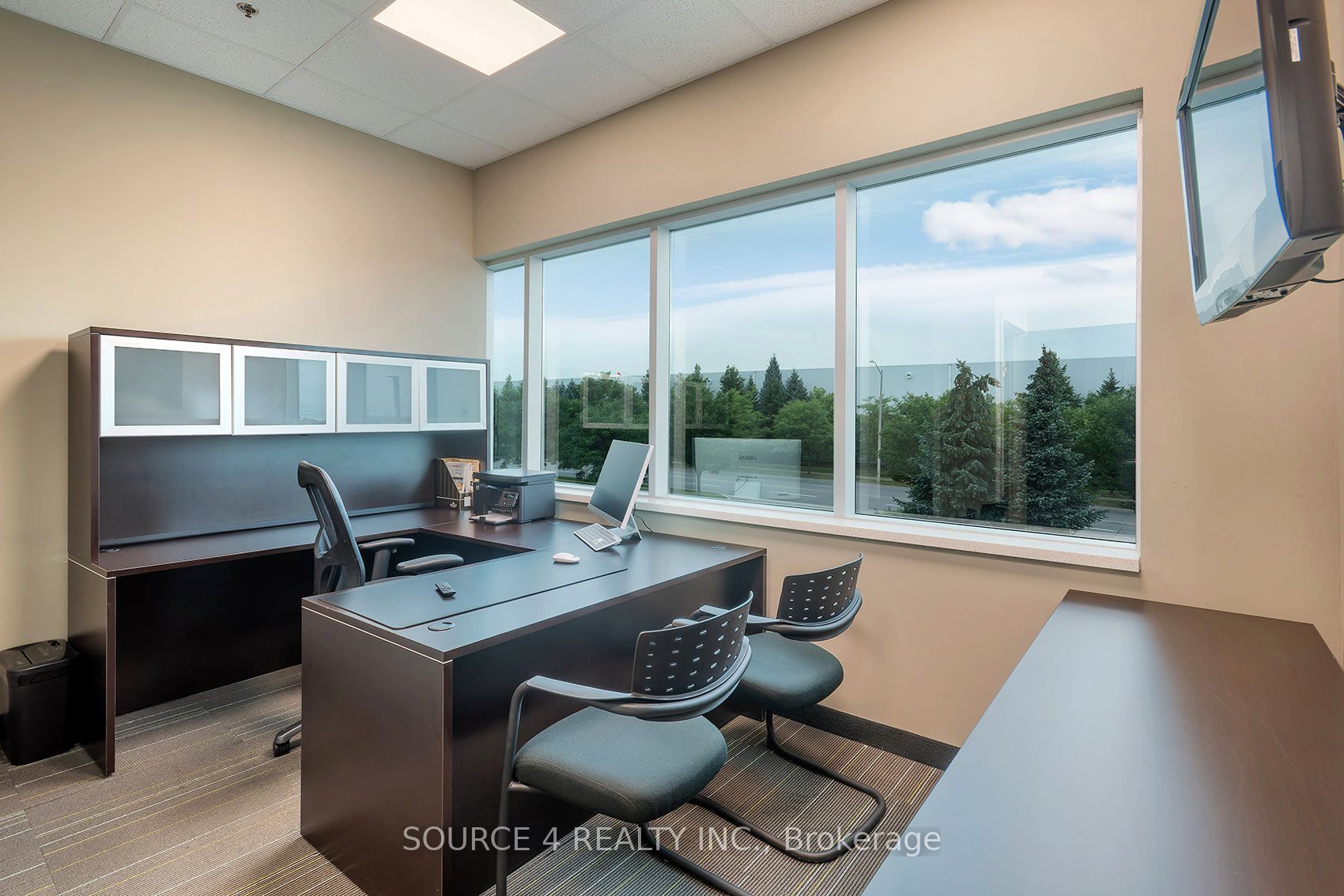 81 Zenway Boulevard 18 Upper Property Photo 15