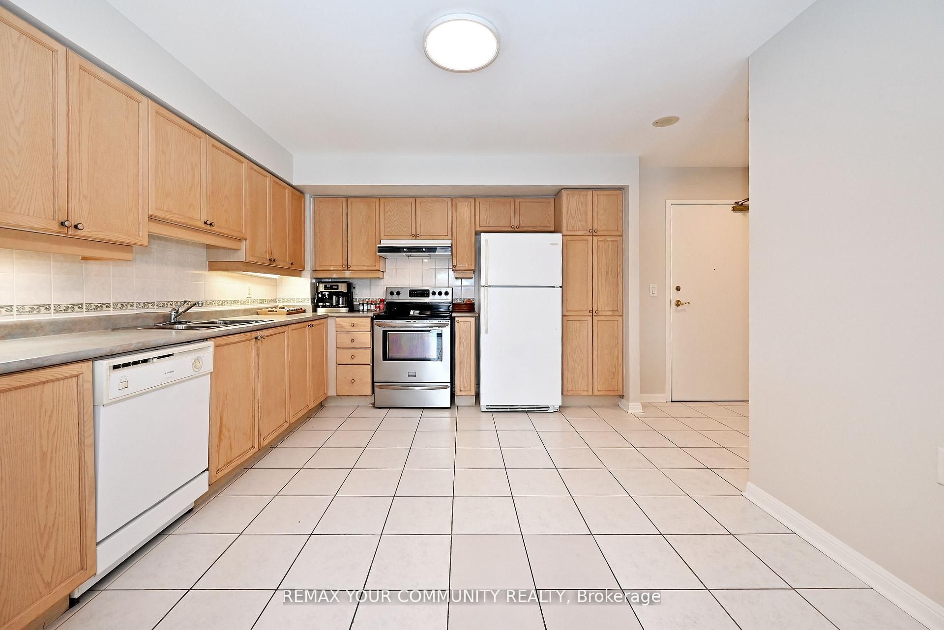 2500 Rutherford Road 502 Property Photo 8