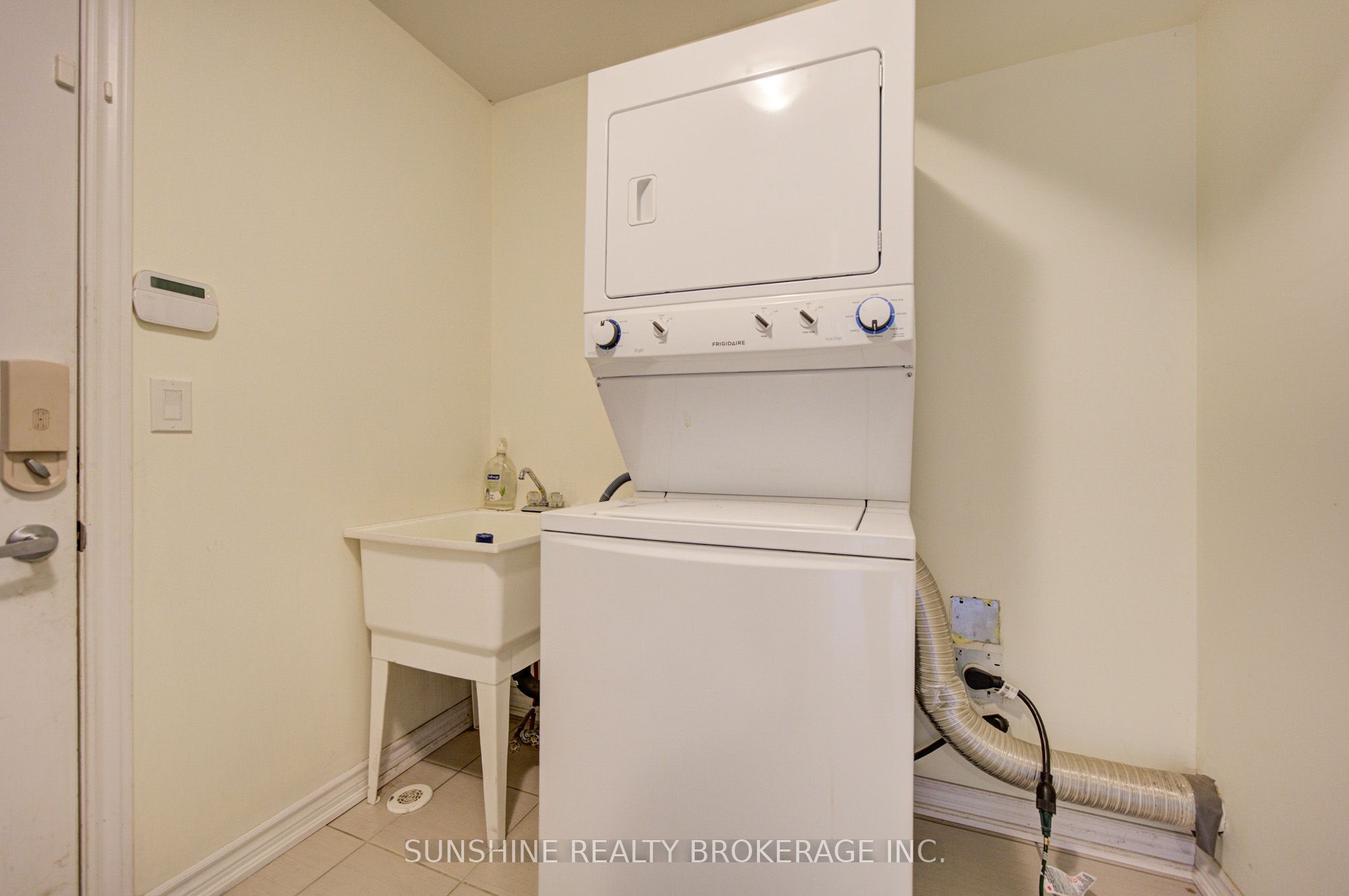 168 Baker Hill Boulevard Property Photo 17
