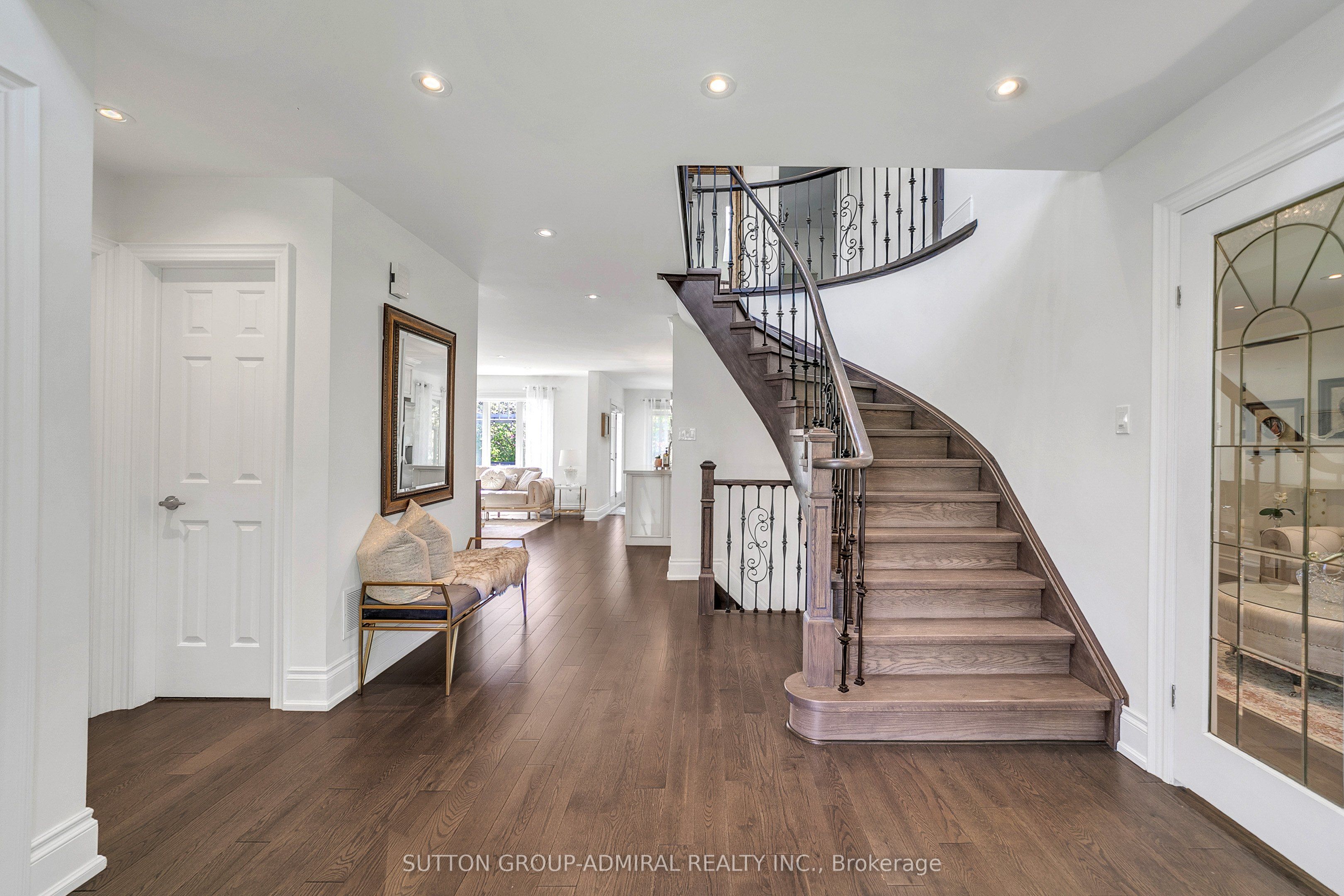 48 Maple Way Property Photo 6
