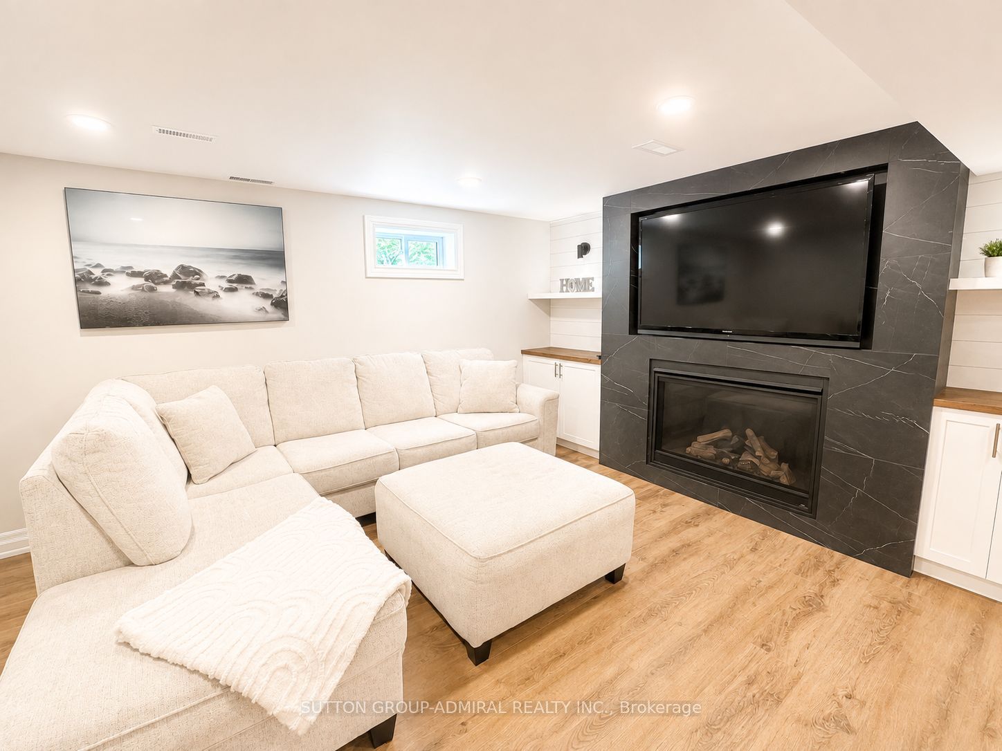 214 Centre Street N Property Photo 19