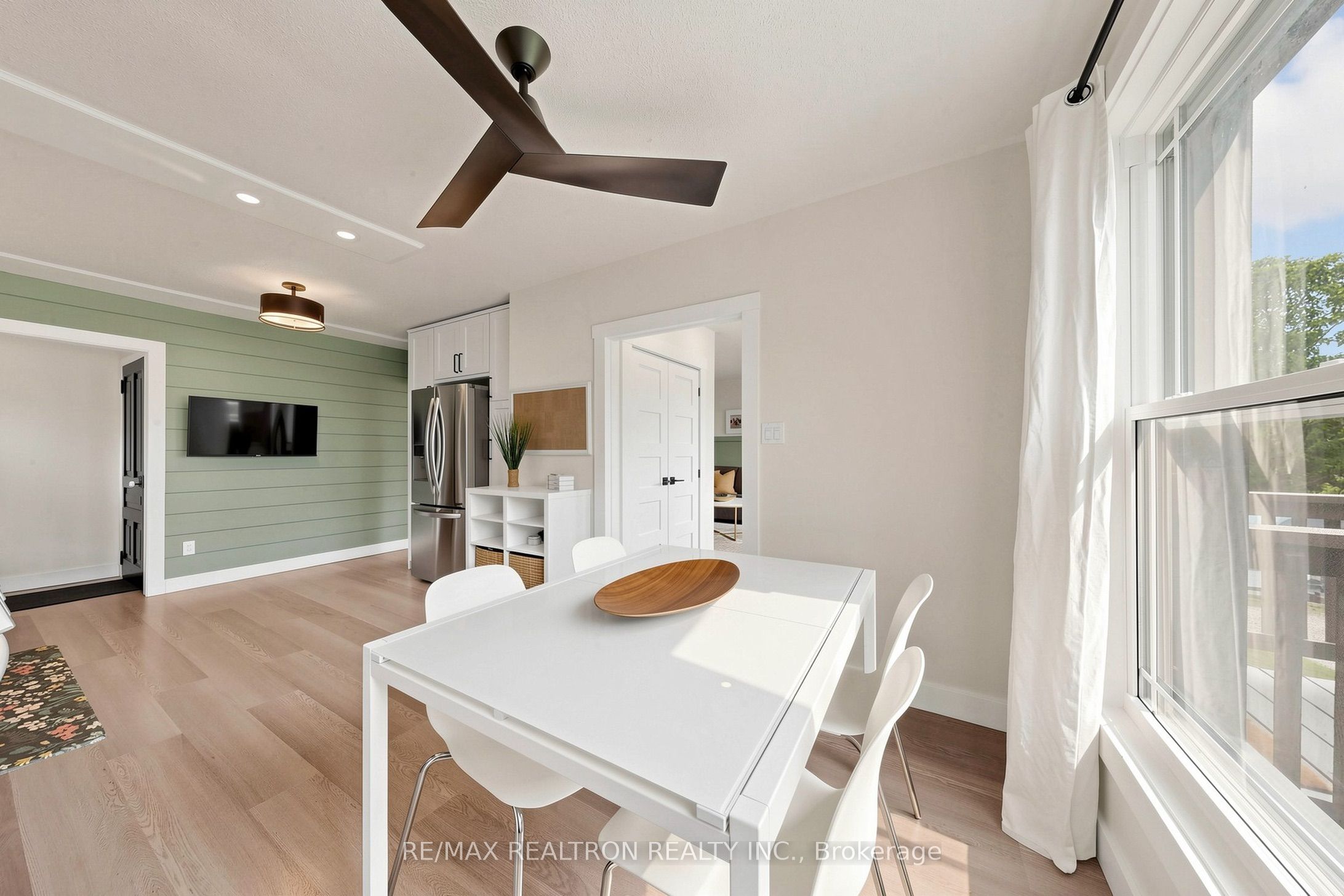 4 Waterbend Drive Property Photo 17