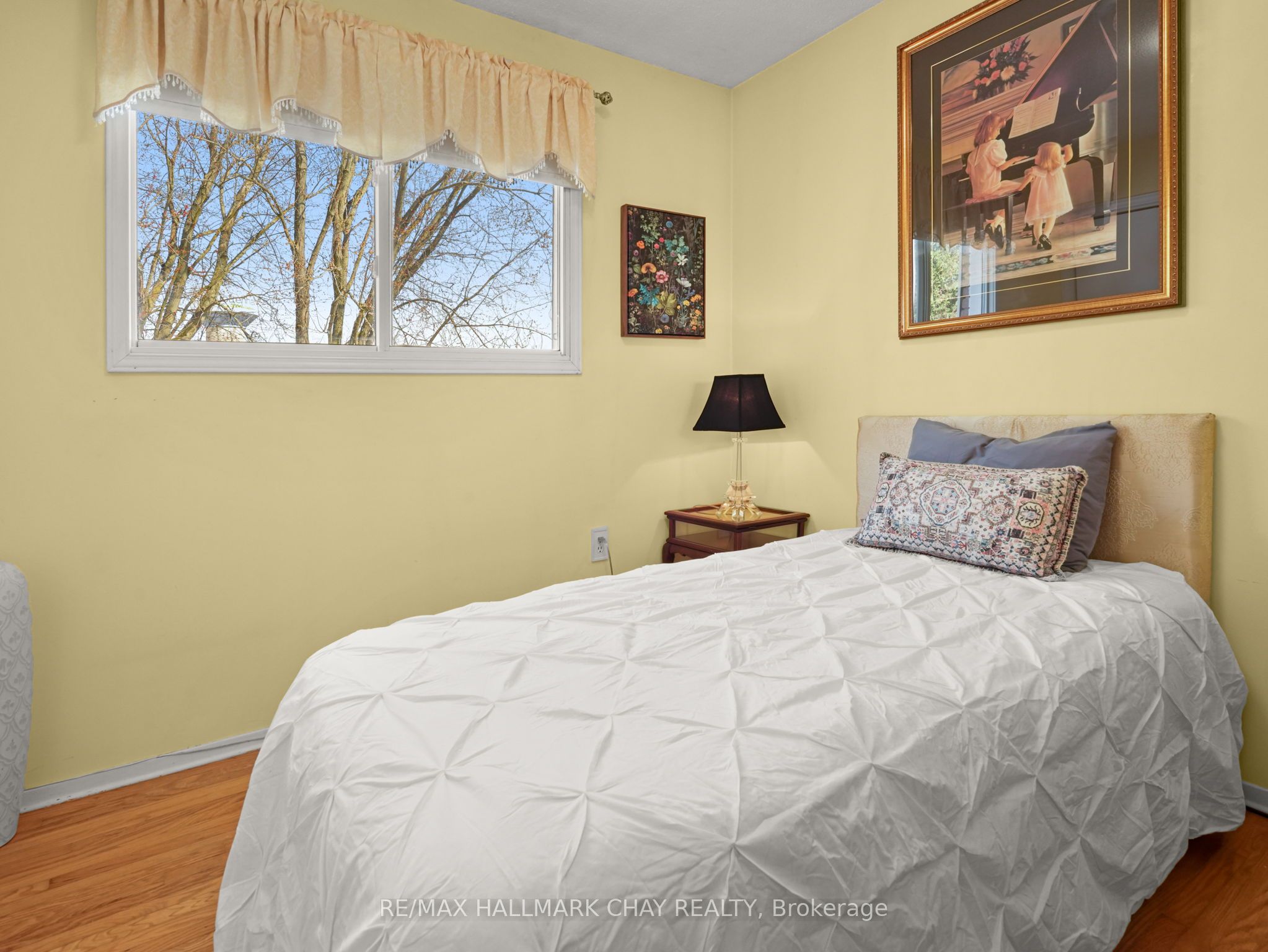 6815 4th Line Property Photo 20
