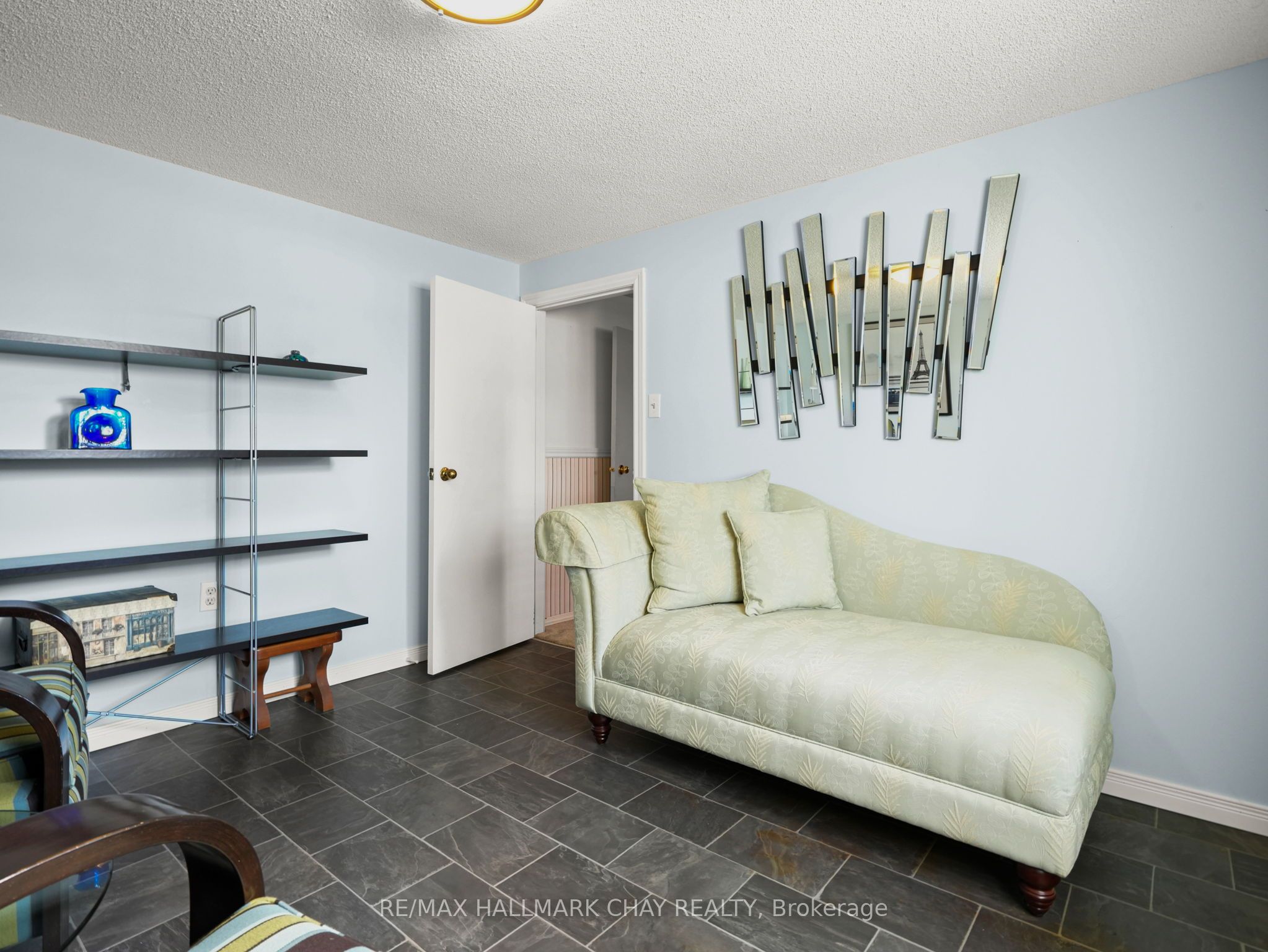 6815 4th Line Property Photo 30