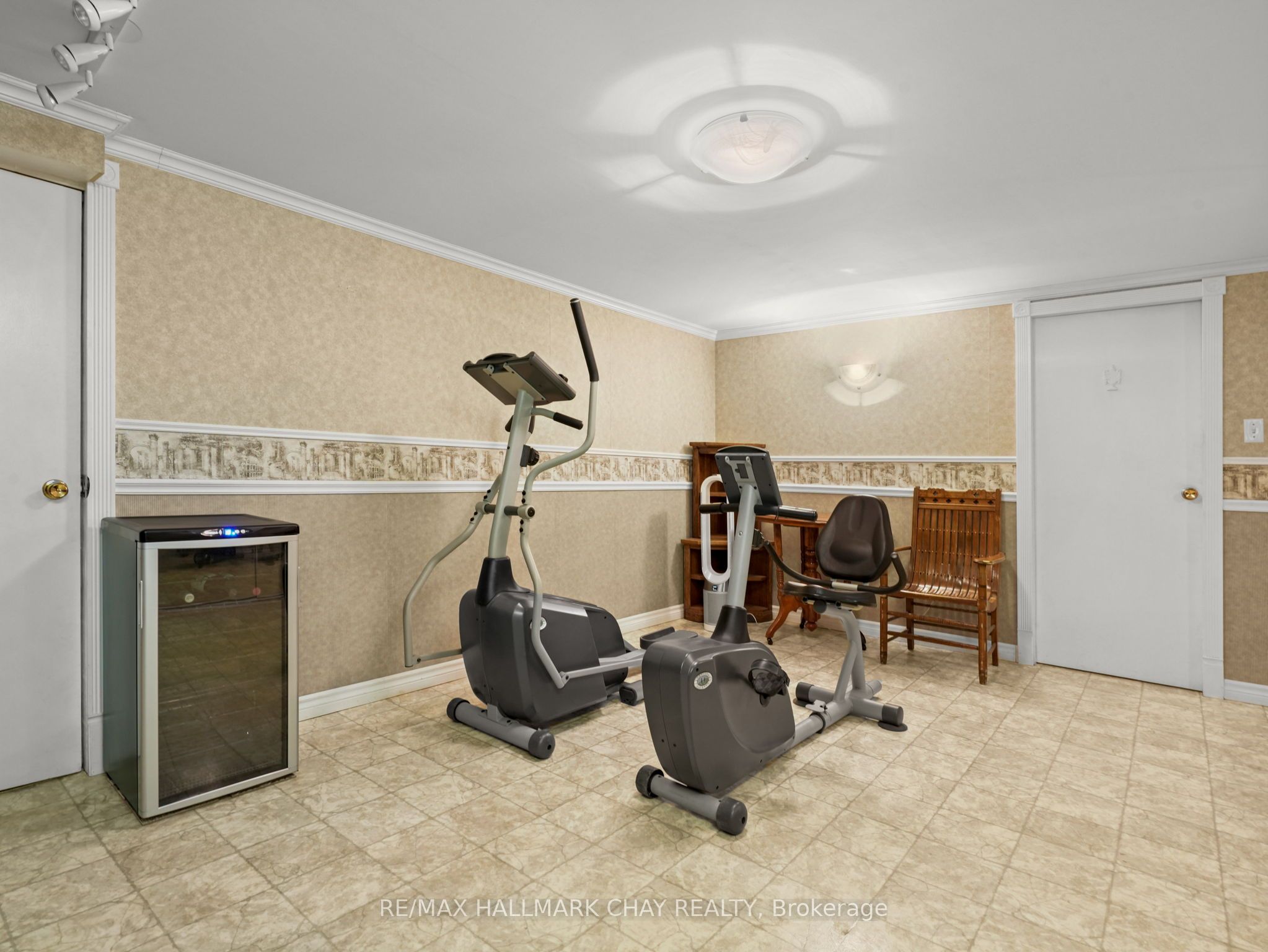 6815 4th Line Property Photo 31