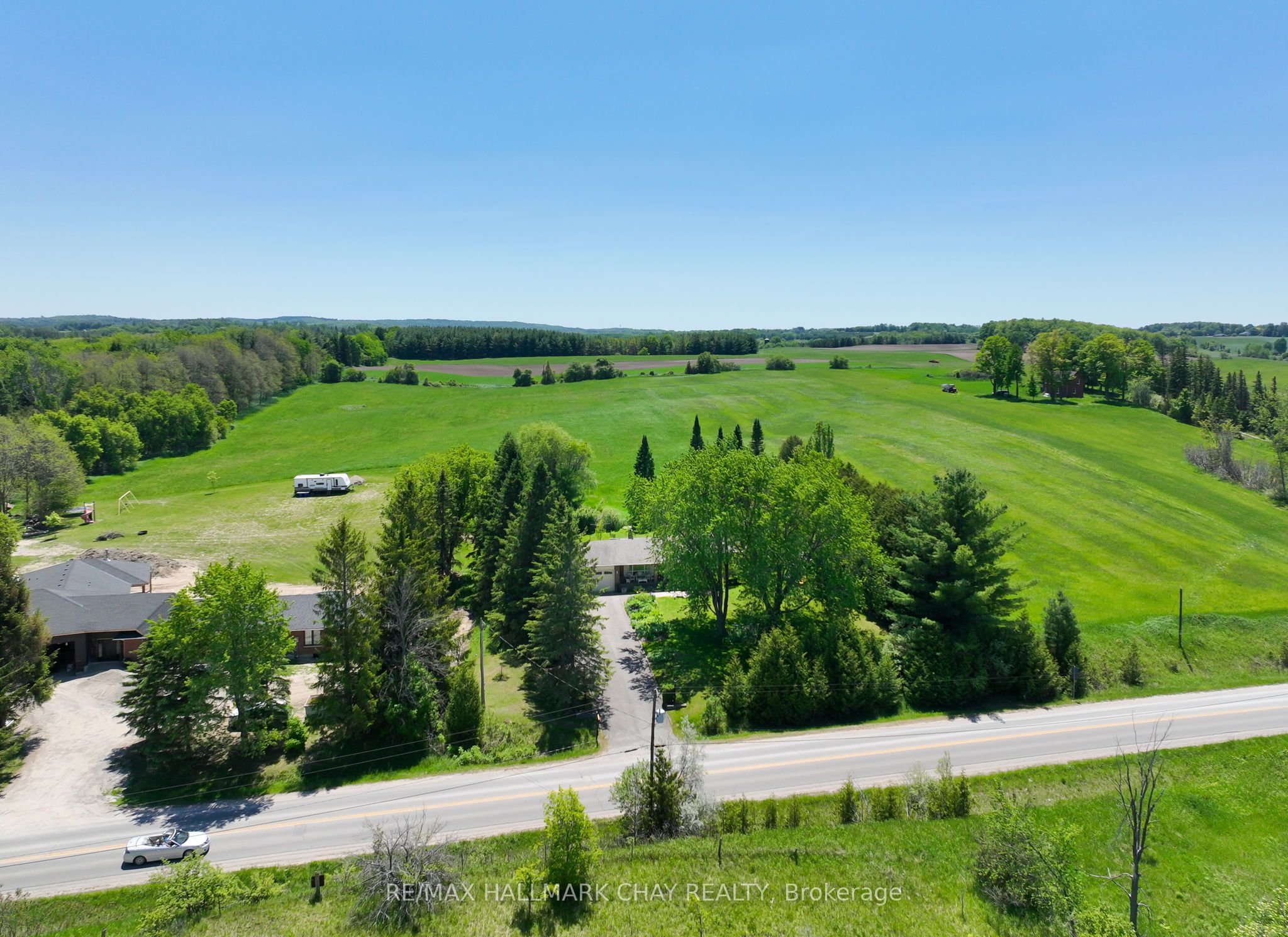 6815 4th Line Property Photo 48