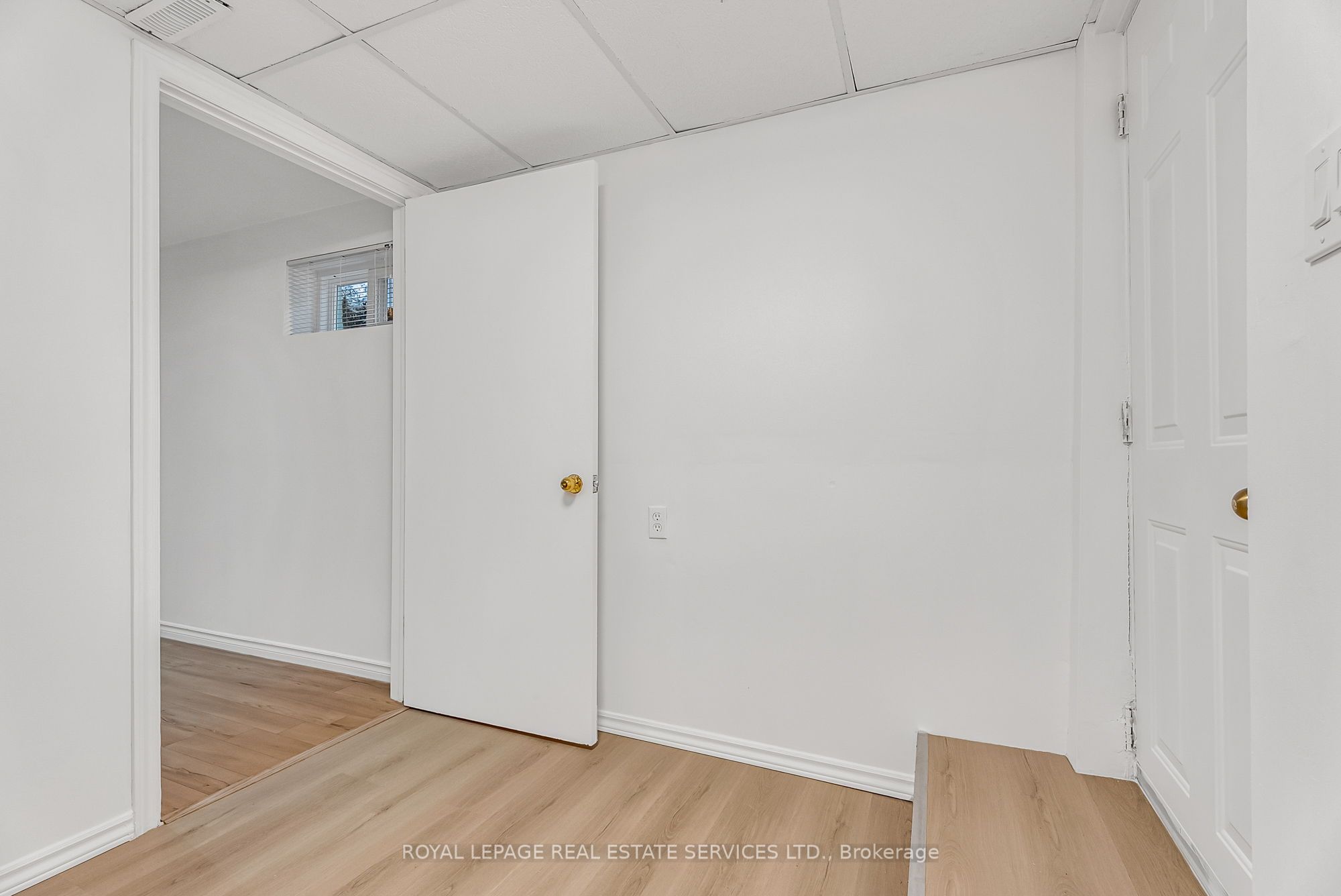 50 Willowbrook Road Bsmt Property Photo 5