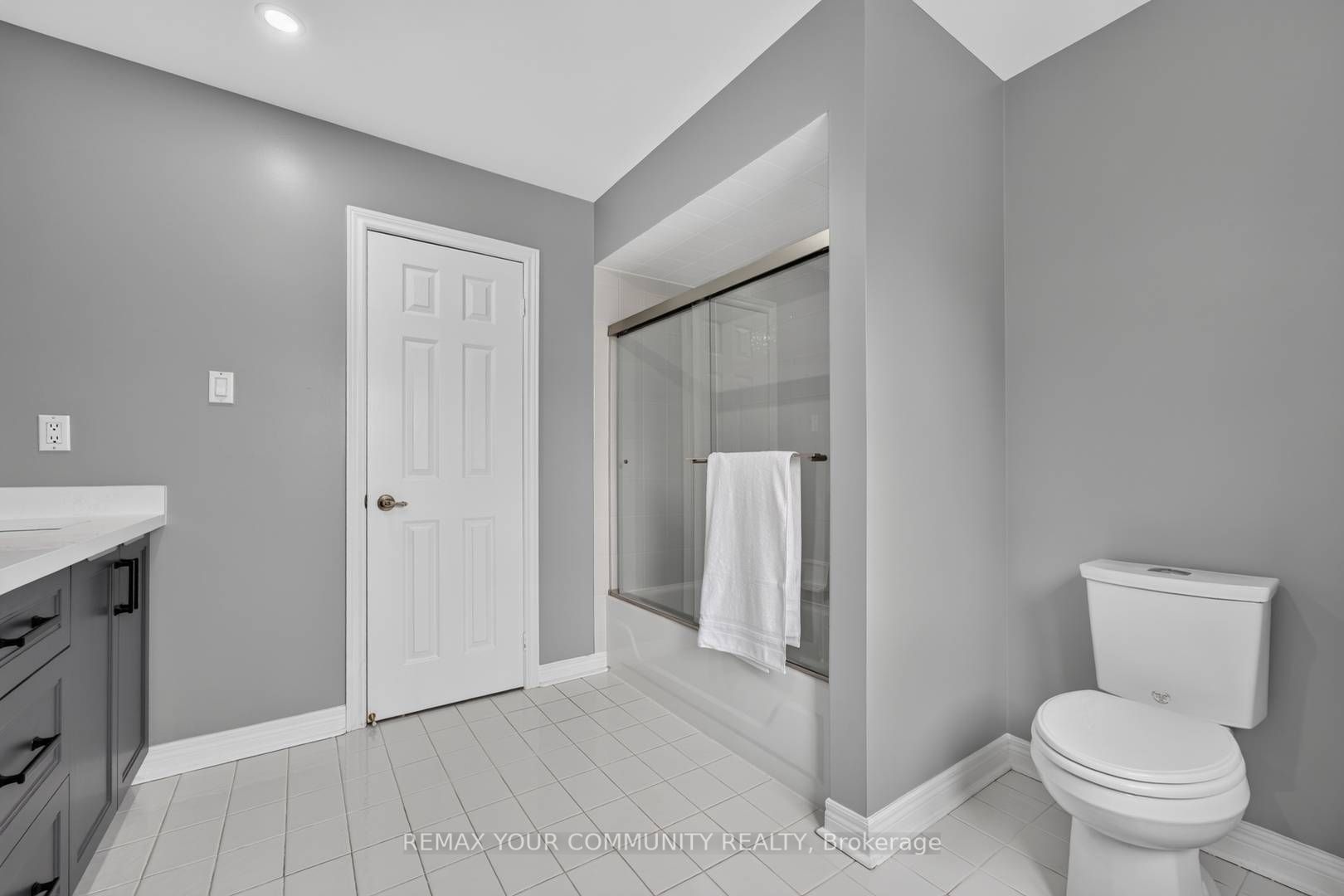 786 Exceller Circle Property Photo 27