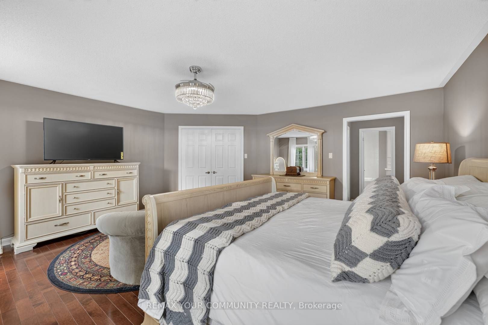 786 Exceller Circle Property Photo 32