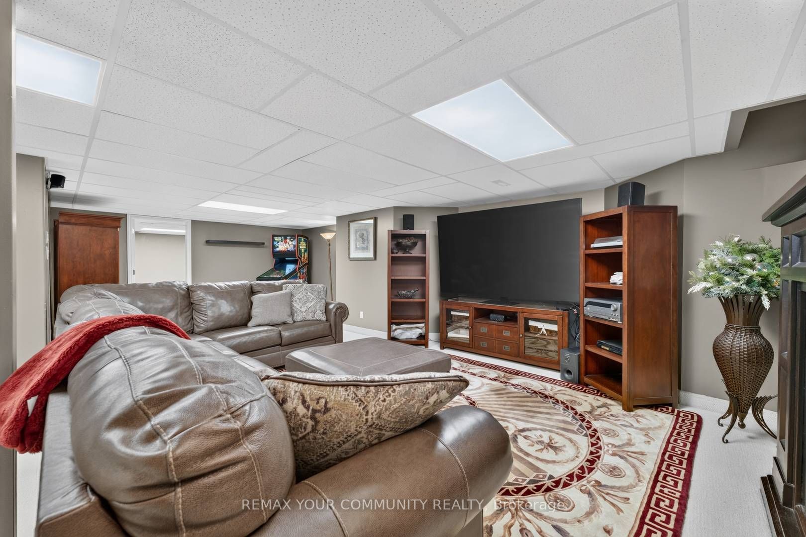 786 Exceller Circle Property Photo 38