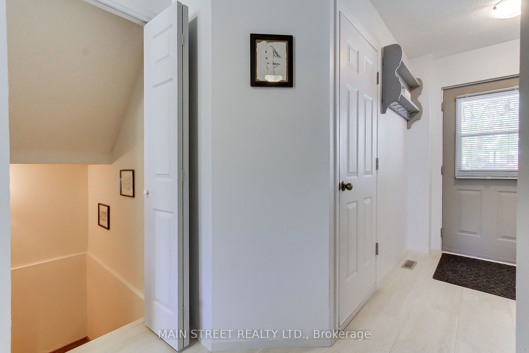 574 Jack Giles Circle Property Photo 6