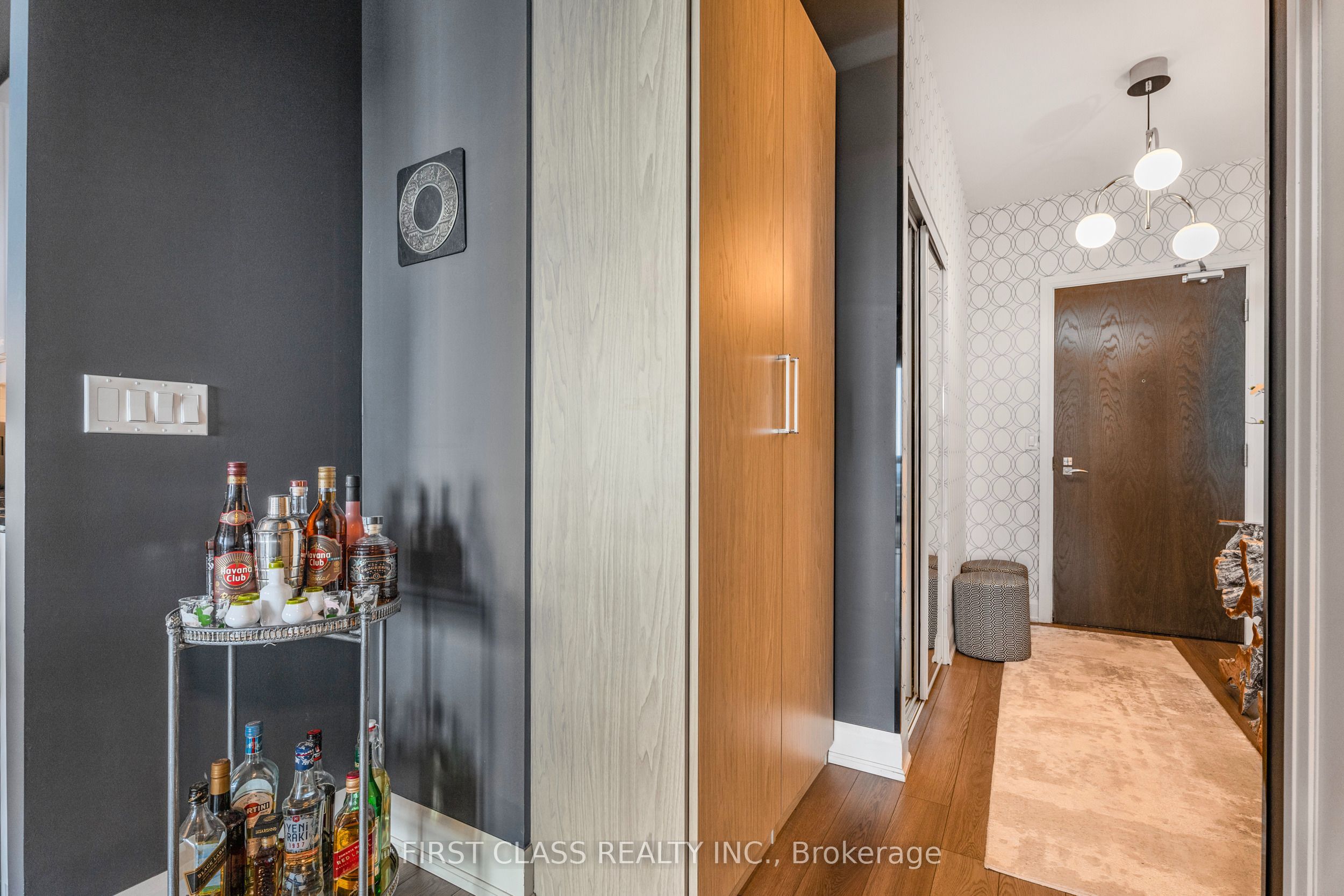 2910 Highway 7 1804 Property Photo 29