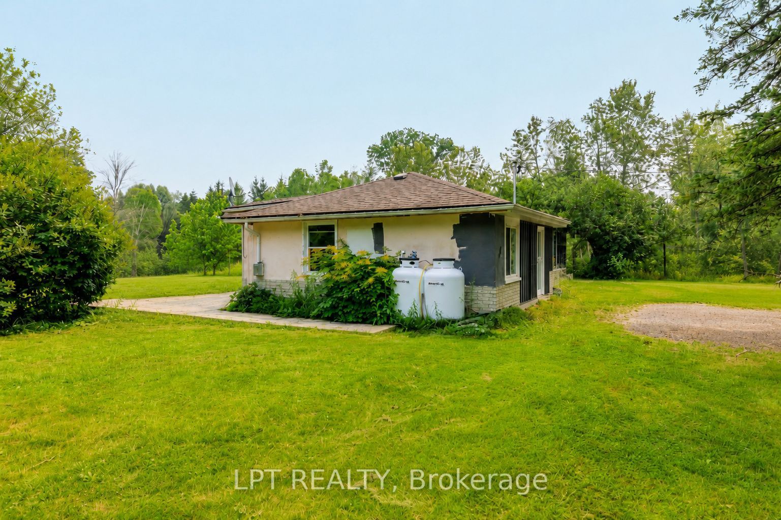 23983 Weirs Side Road Property Photo 13