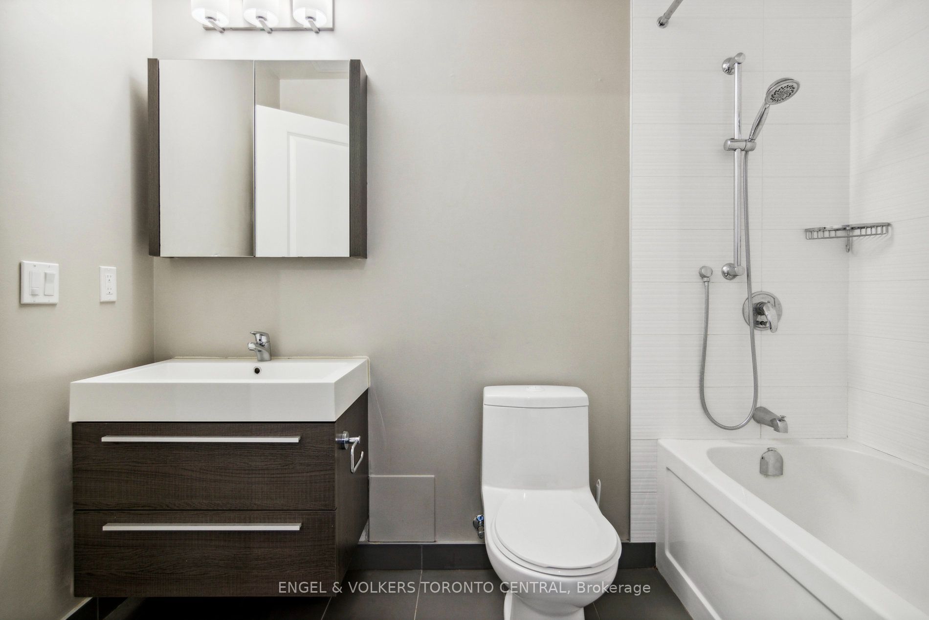 180 Enterprise Boulevard 401 Property Photo 8