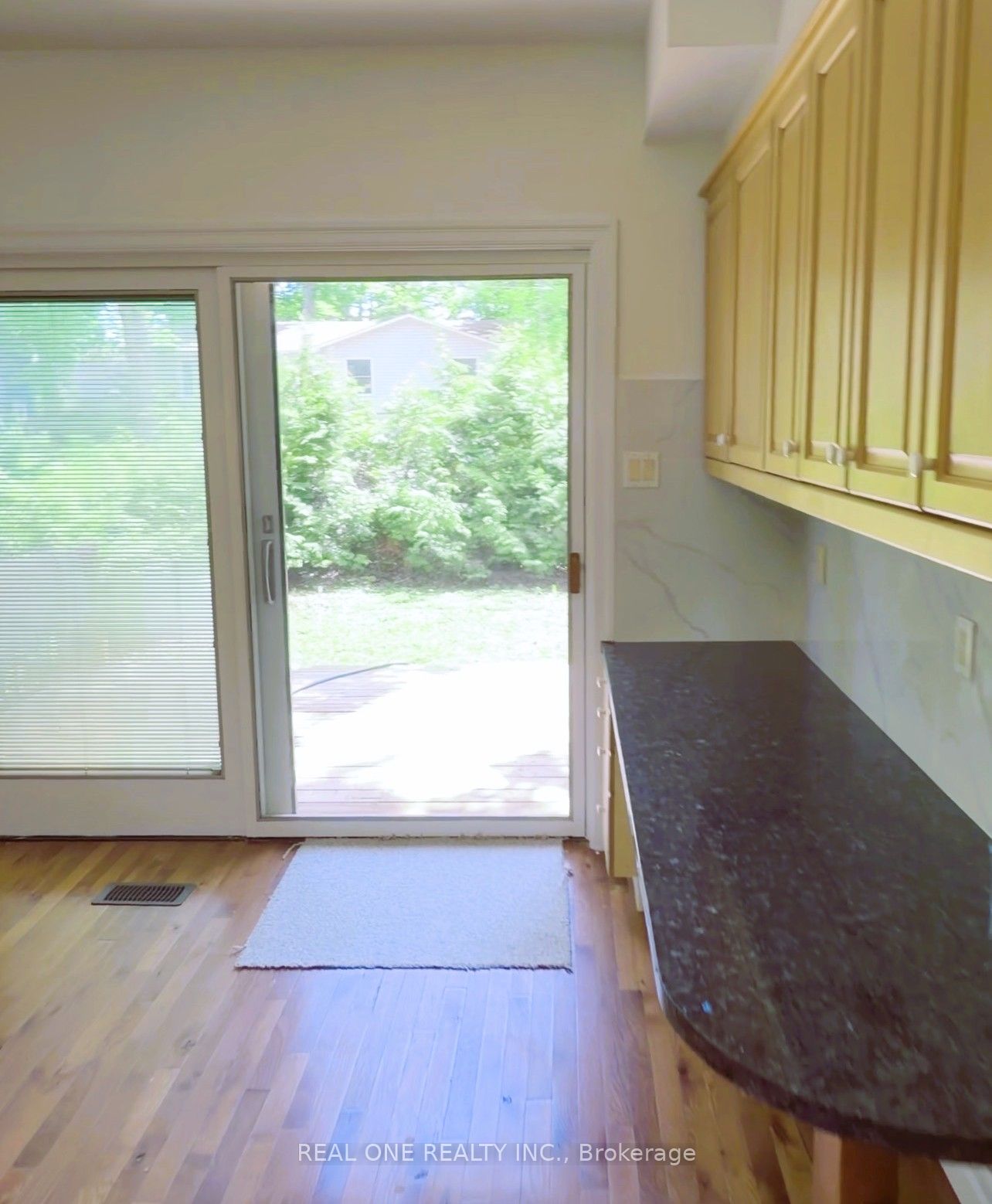 86 Morrison Avenue A Property Photo 5