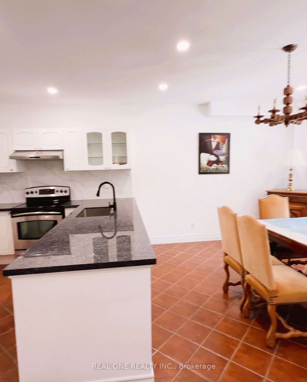 86 Morrison Avenue A Property Photo 13