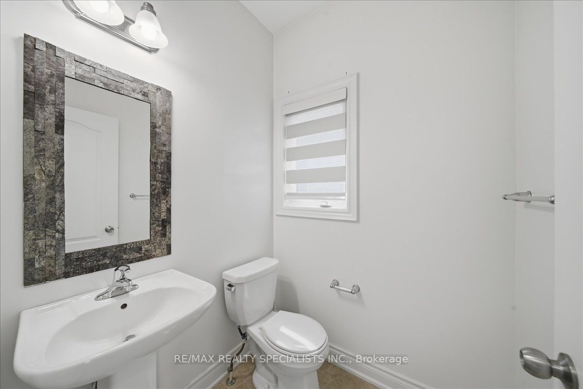 281 Blue Dasher Boulevard Property Photo 4