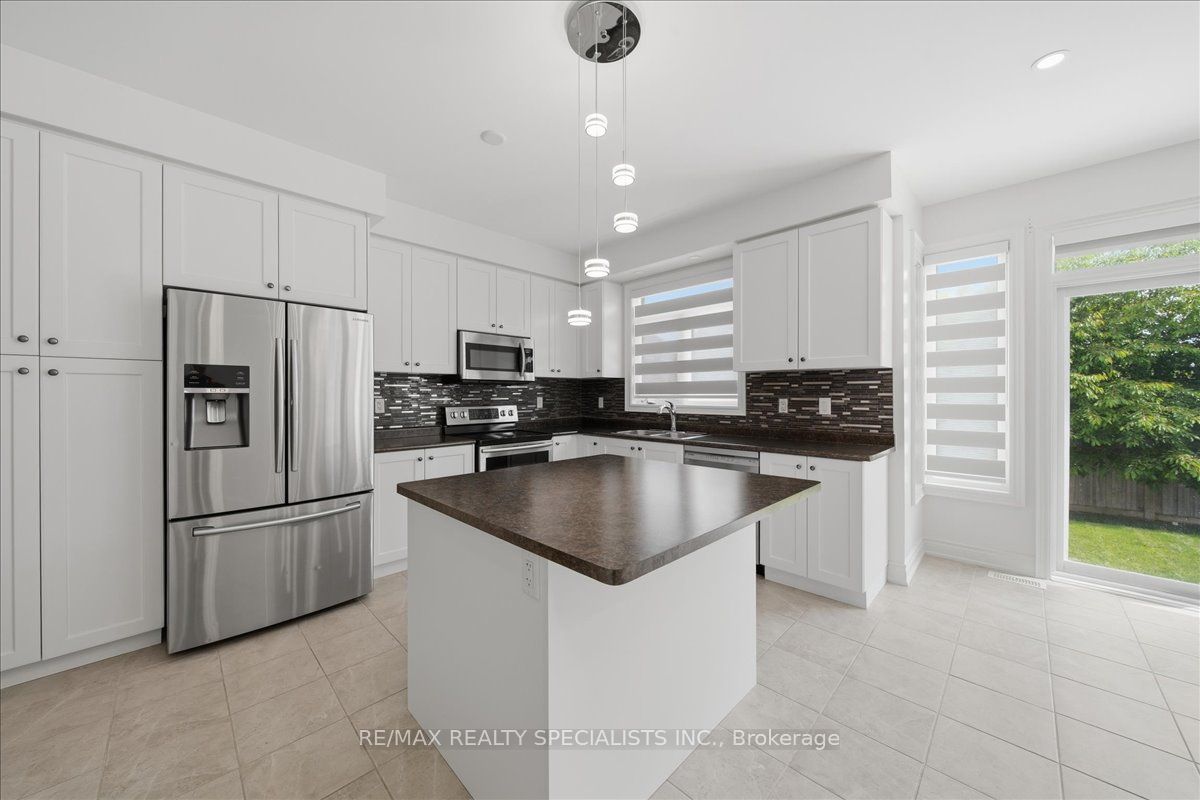 281 Blue Dasher Boulevard Property Photo 16