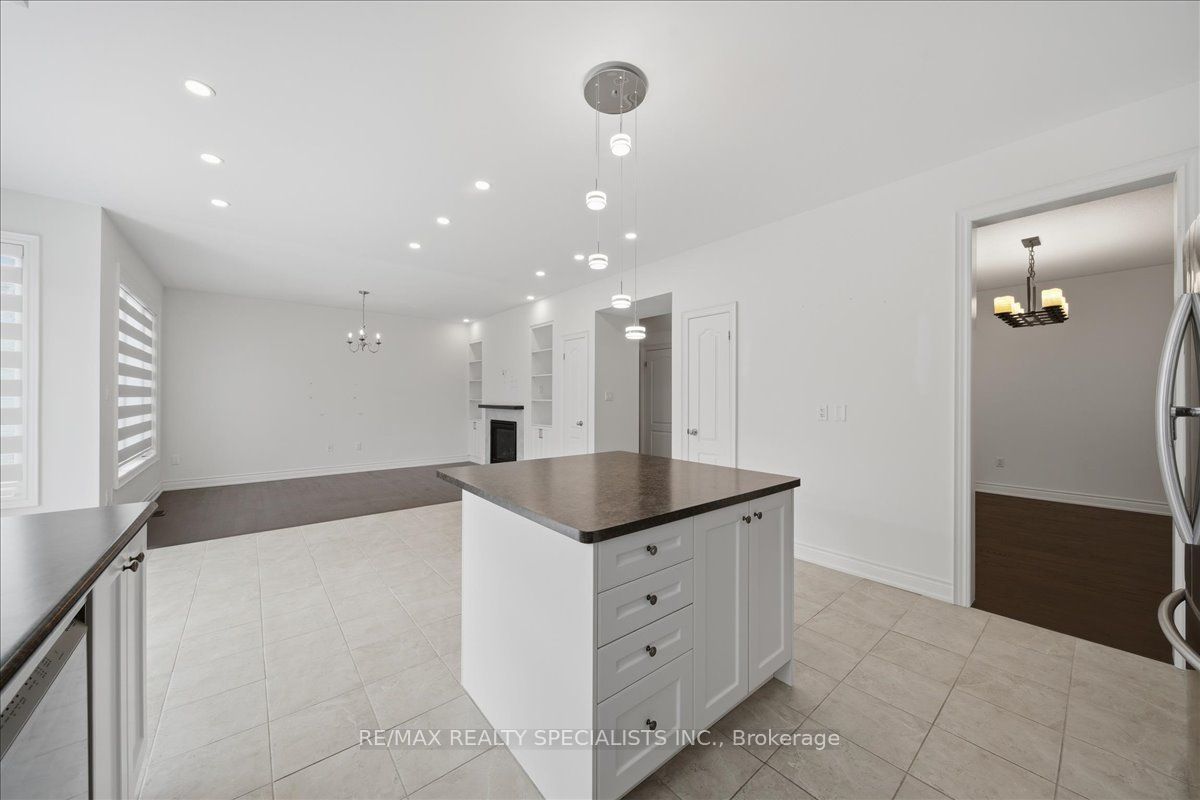 281 Blue Dasher Boulevard Property Photo 18