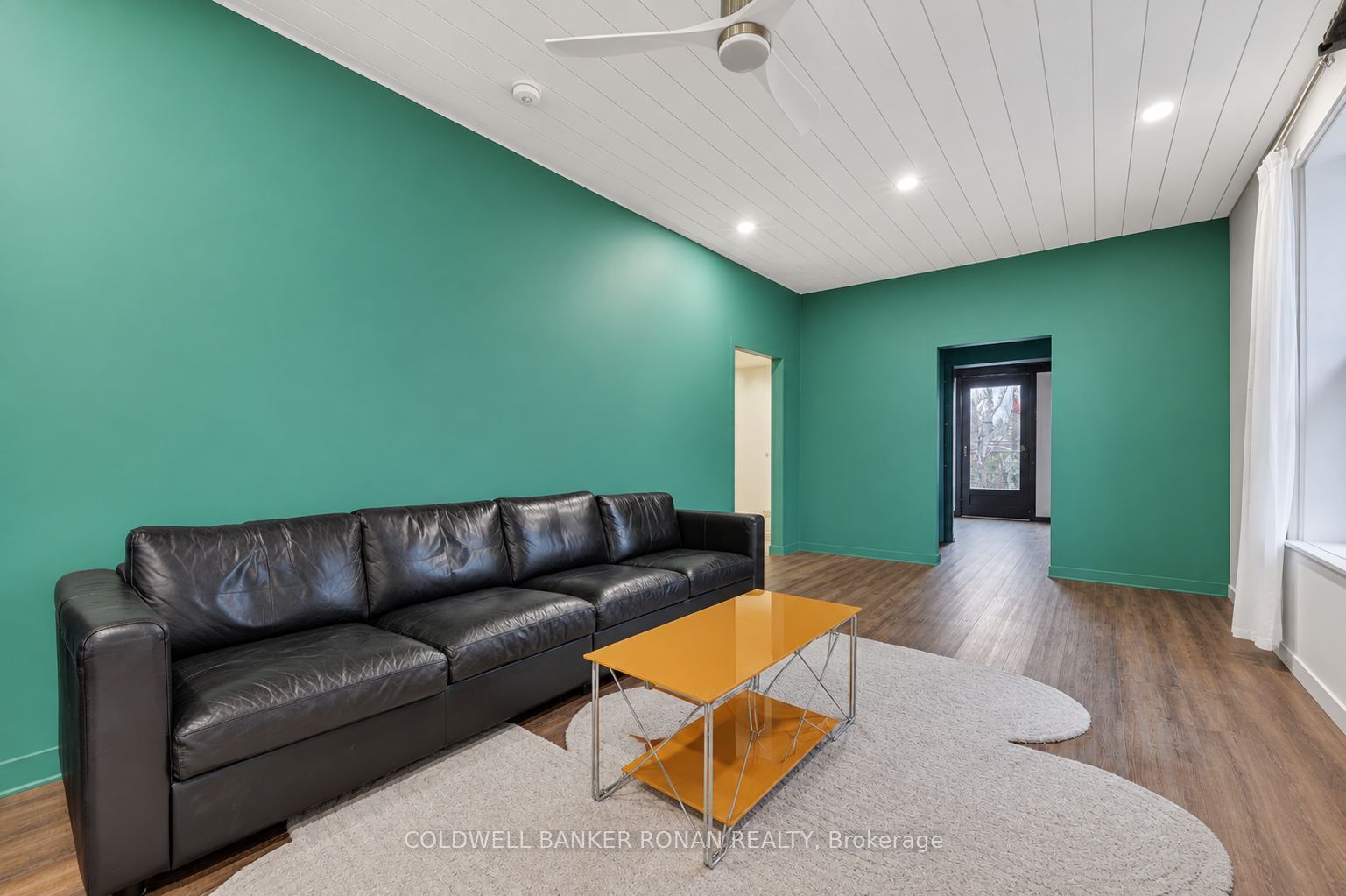 87 Wellington Street E Property Photo 13