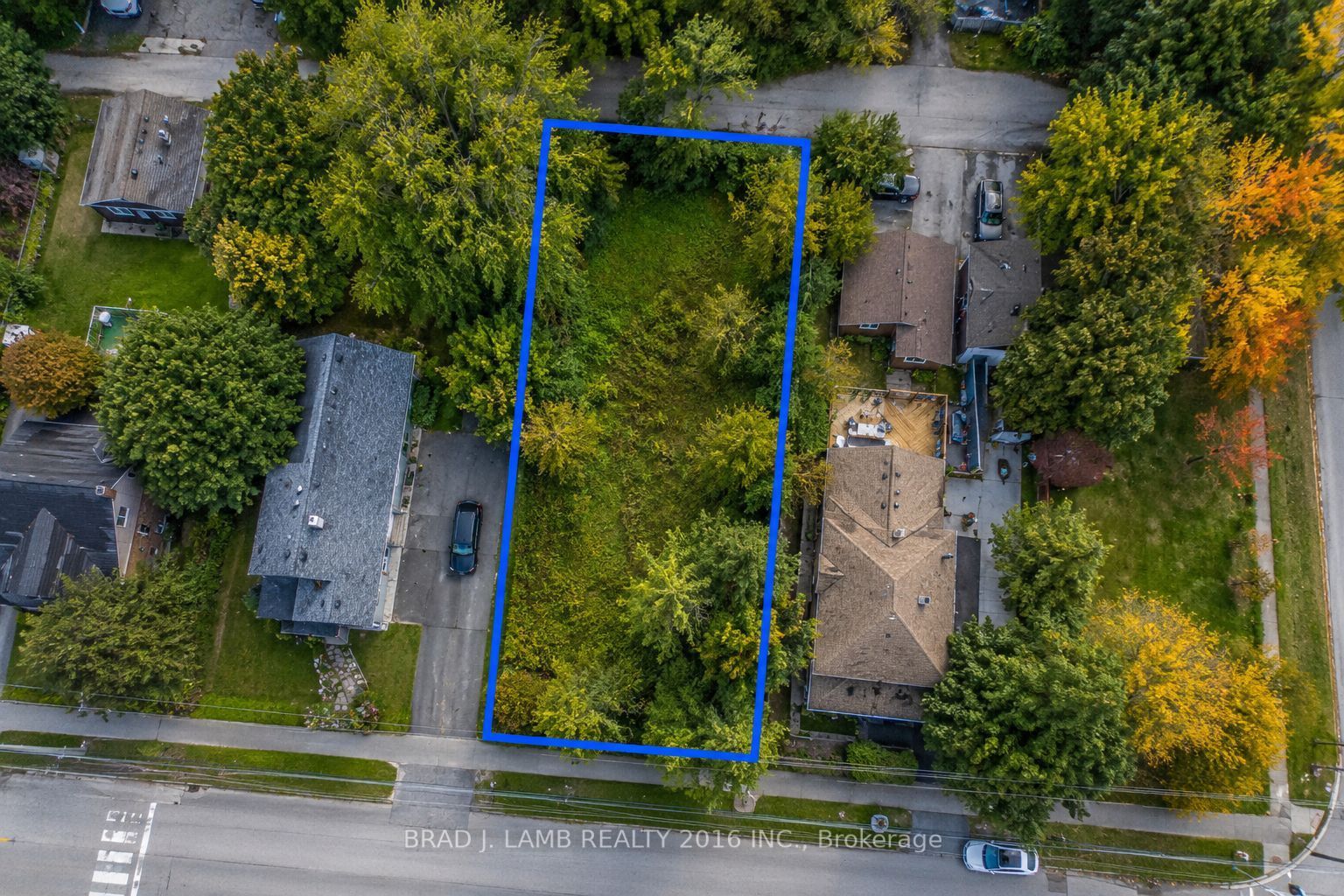 W/s Jackson Point Avenue W Property Photo 1