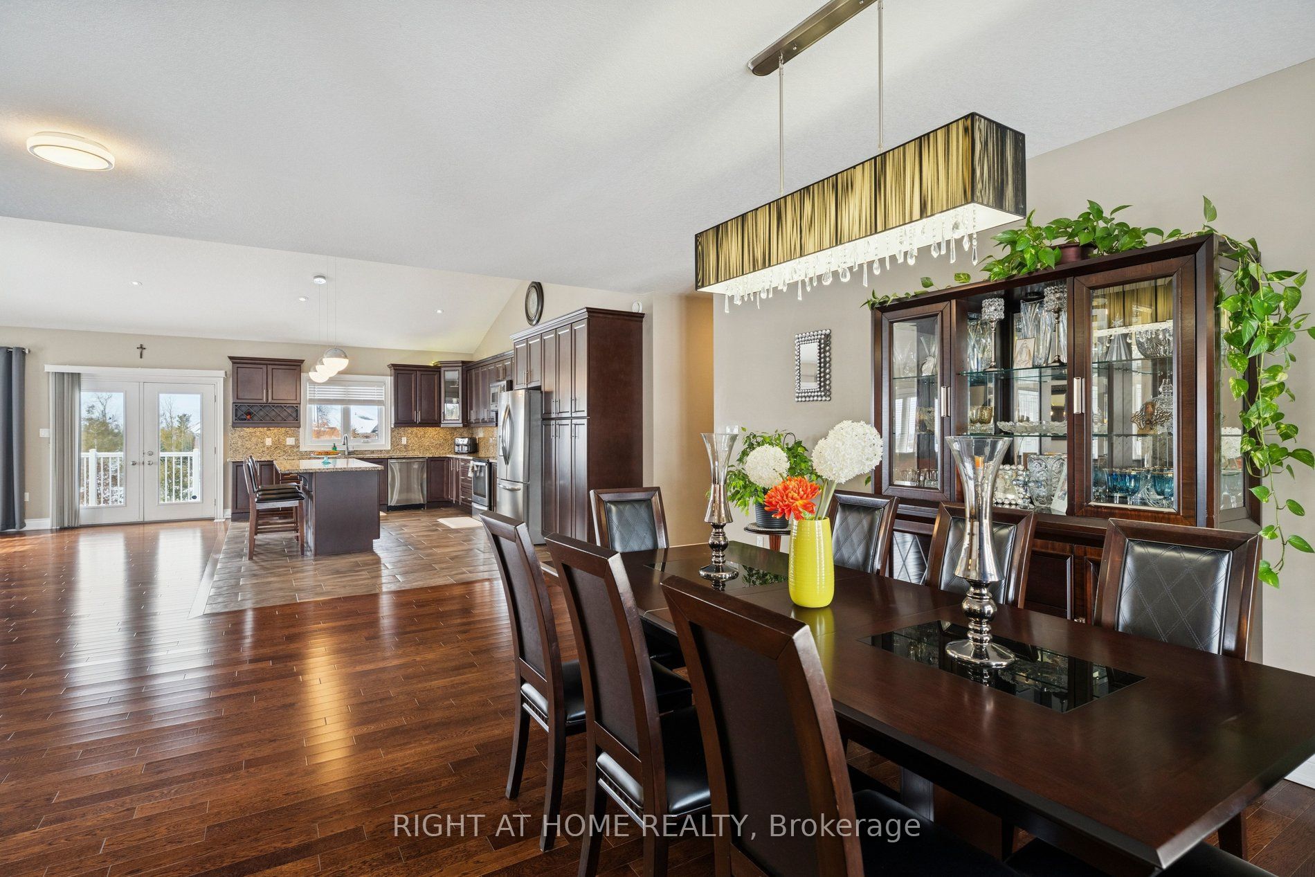 10 Brolley Crescent Property Photo 8