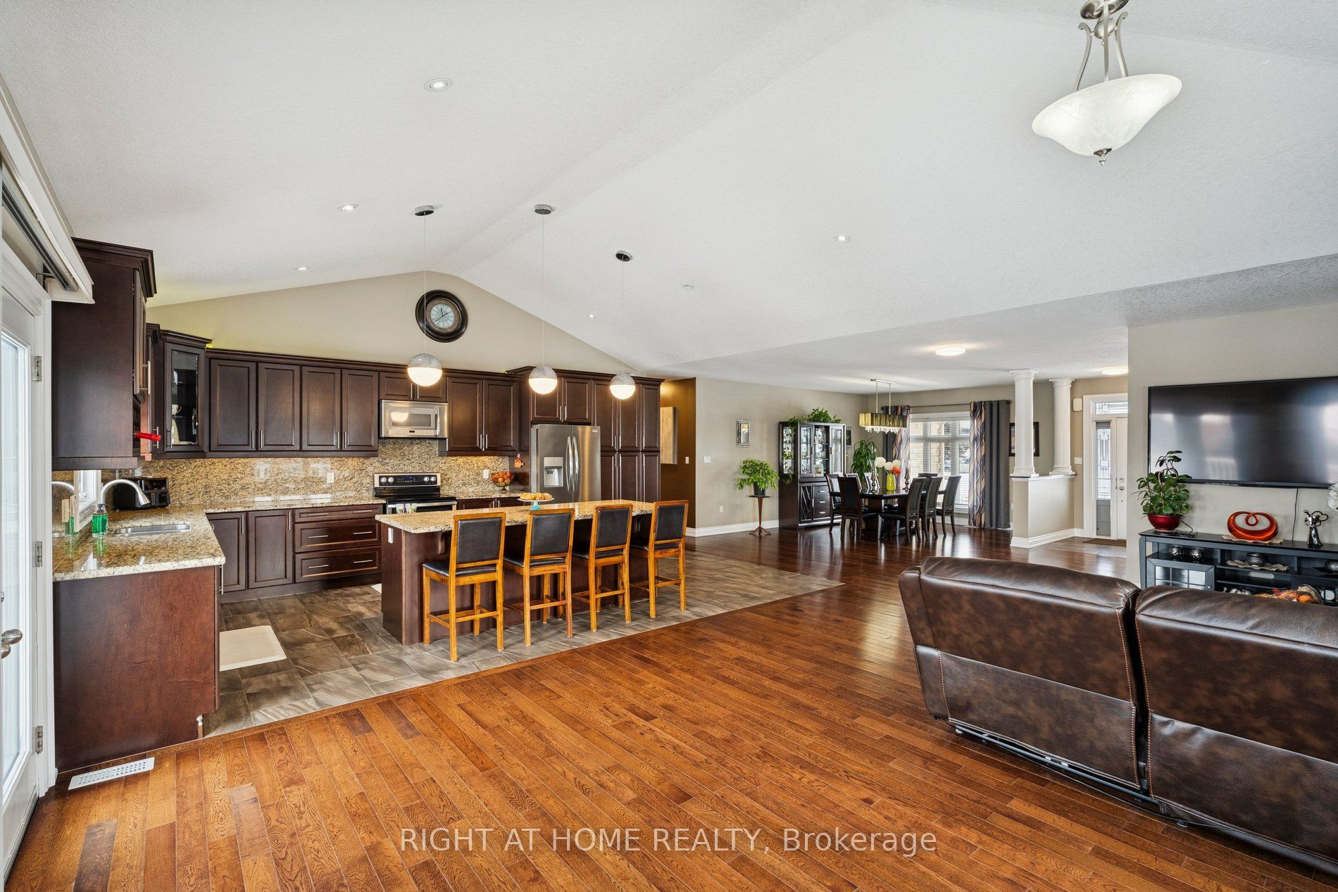 10 Brolley Crescent Property Photo 11