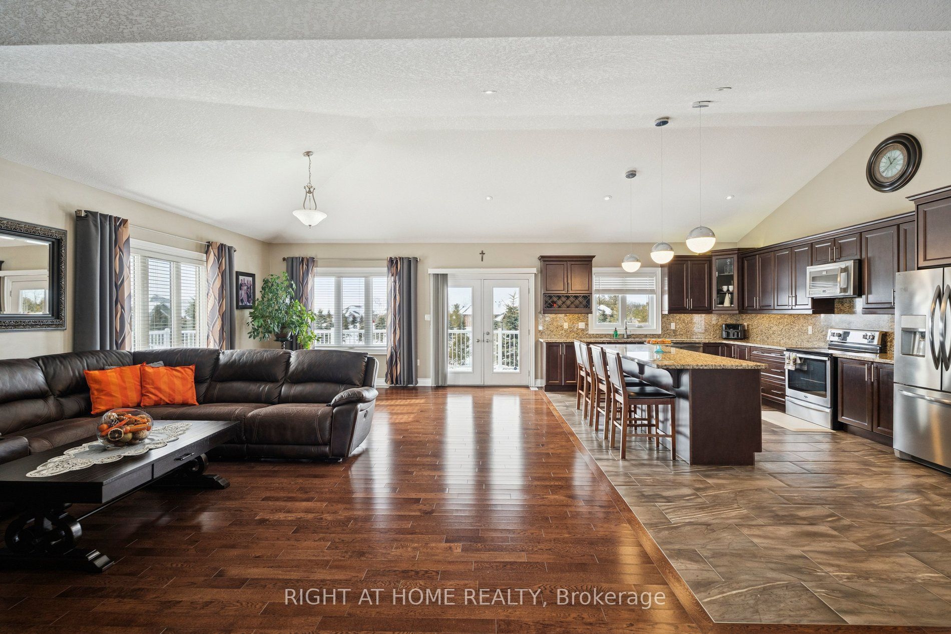 10 Brolley Crescent Property Photo 12