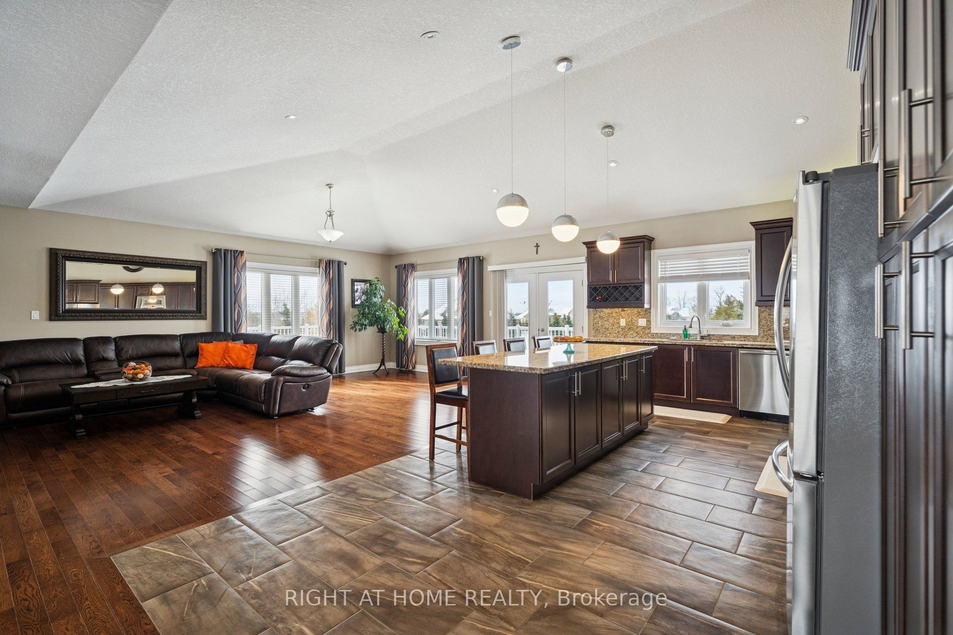 10 Brolley Crescent Property Photo 16