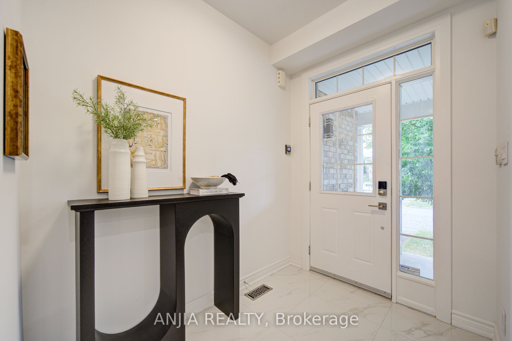 9 Mimosa Street Property Photo 6