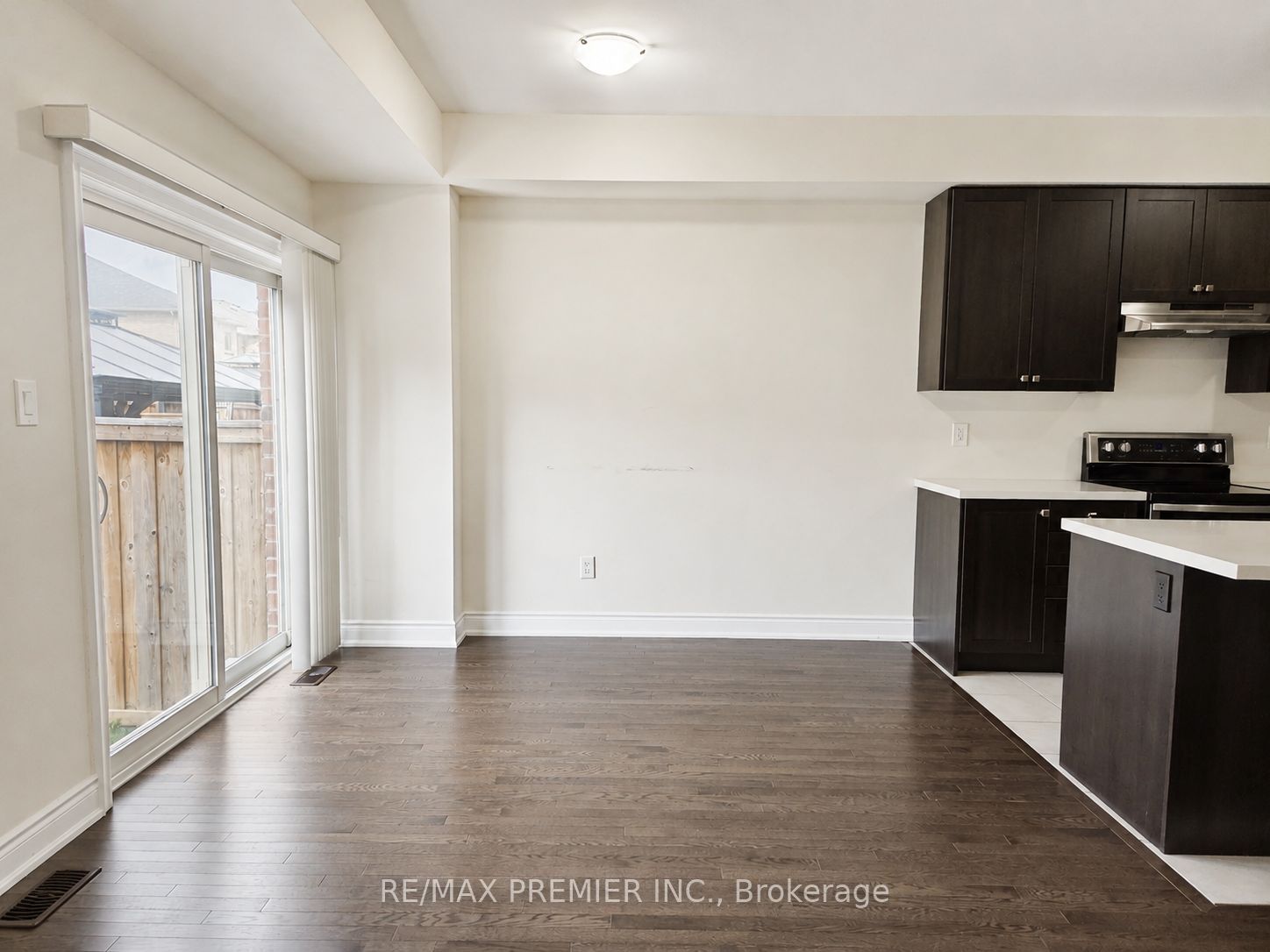 34 Arnold Crescent Property Photo 6