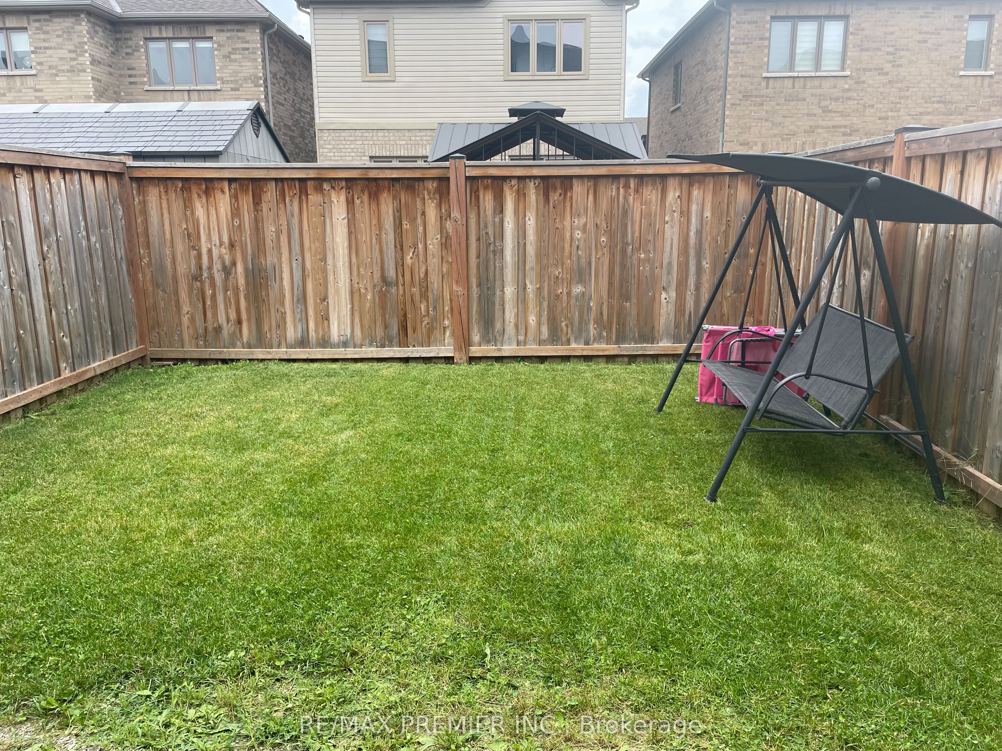 34 Arnold Crescent Property Photo 17