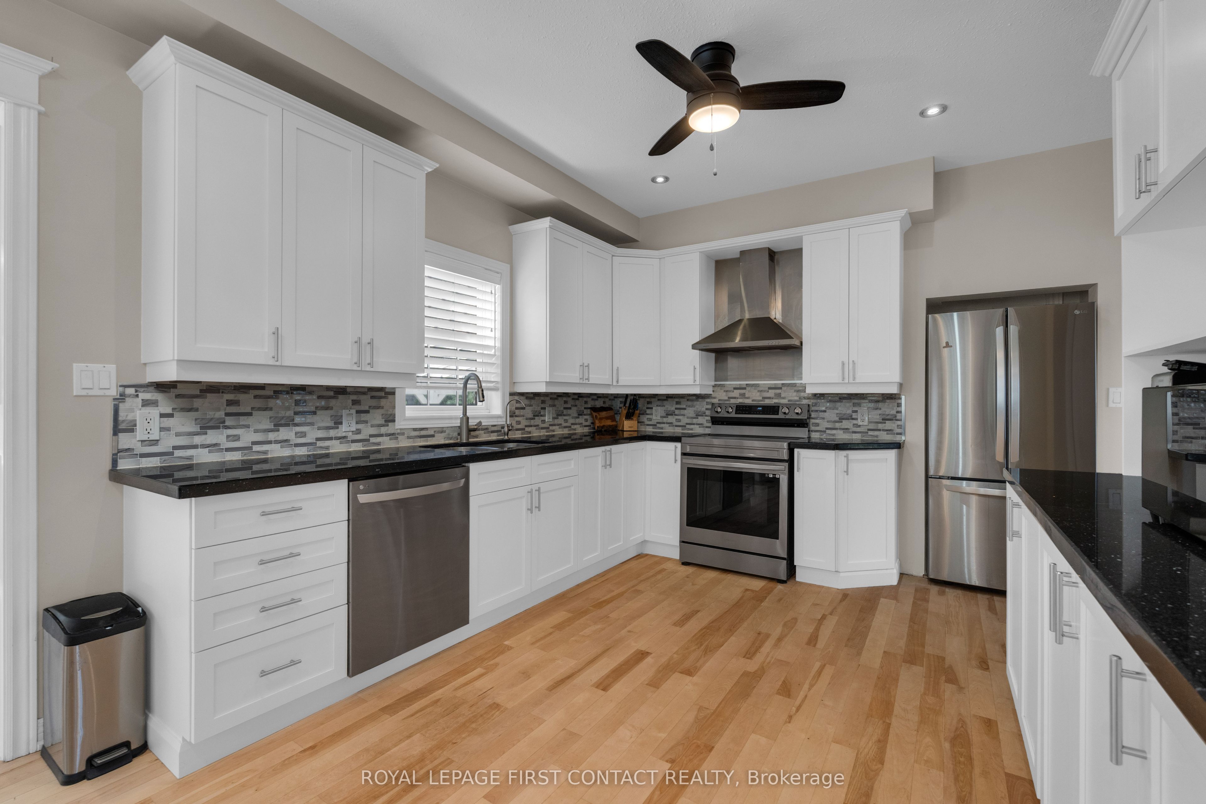 43 Vanderpost Crescent Property Photo 16