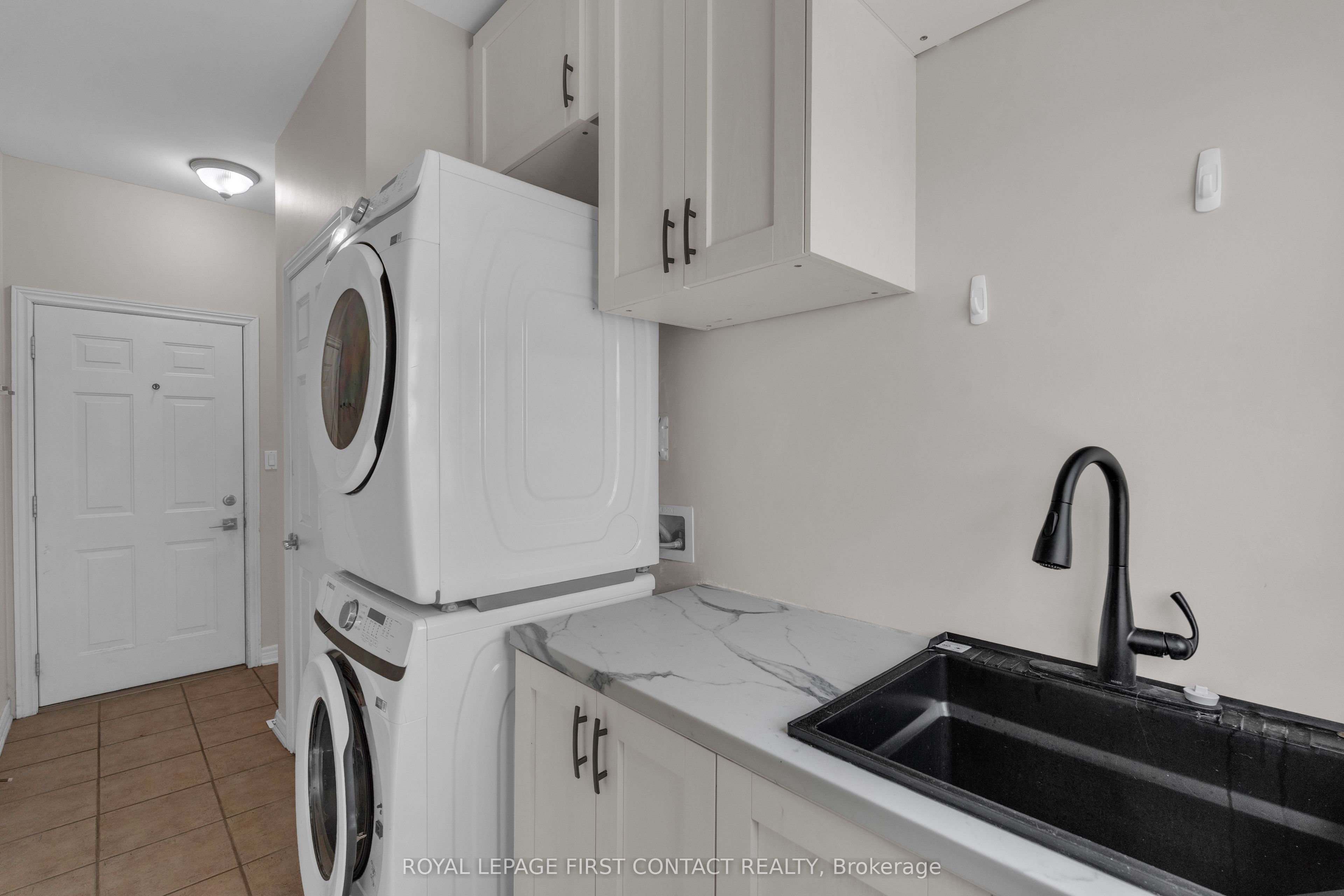 43 Vanderpost Crescent Property Photo 22