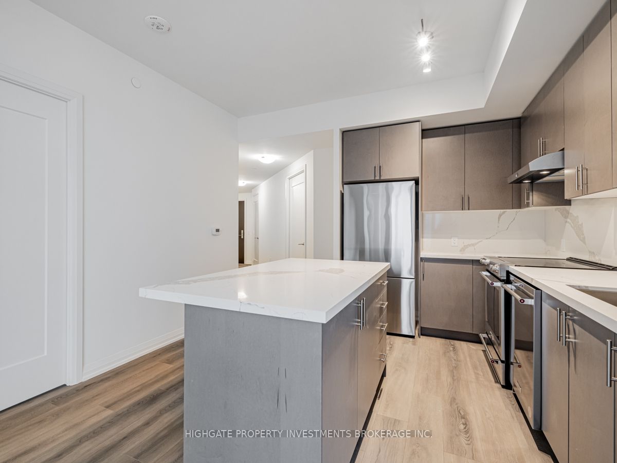9000 Jane Street 1615 Property Photo 16