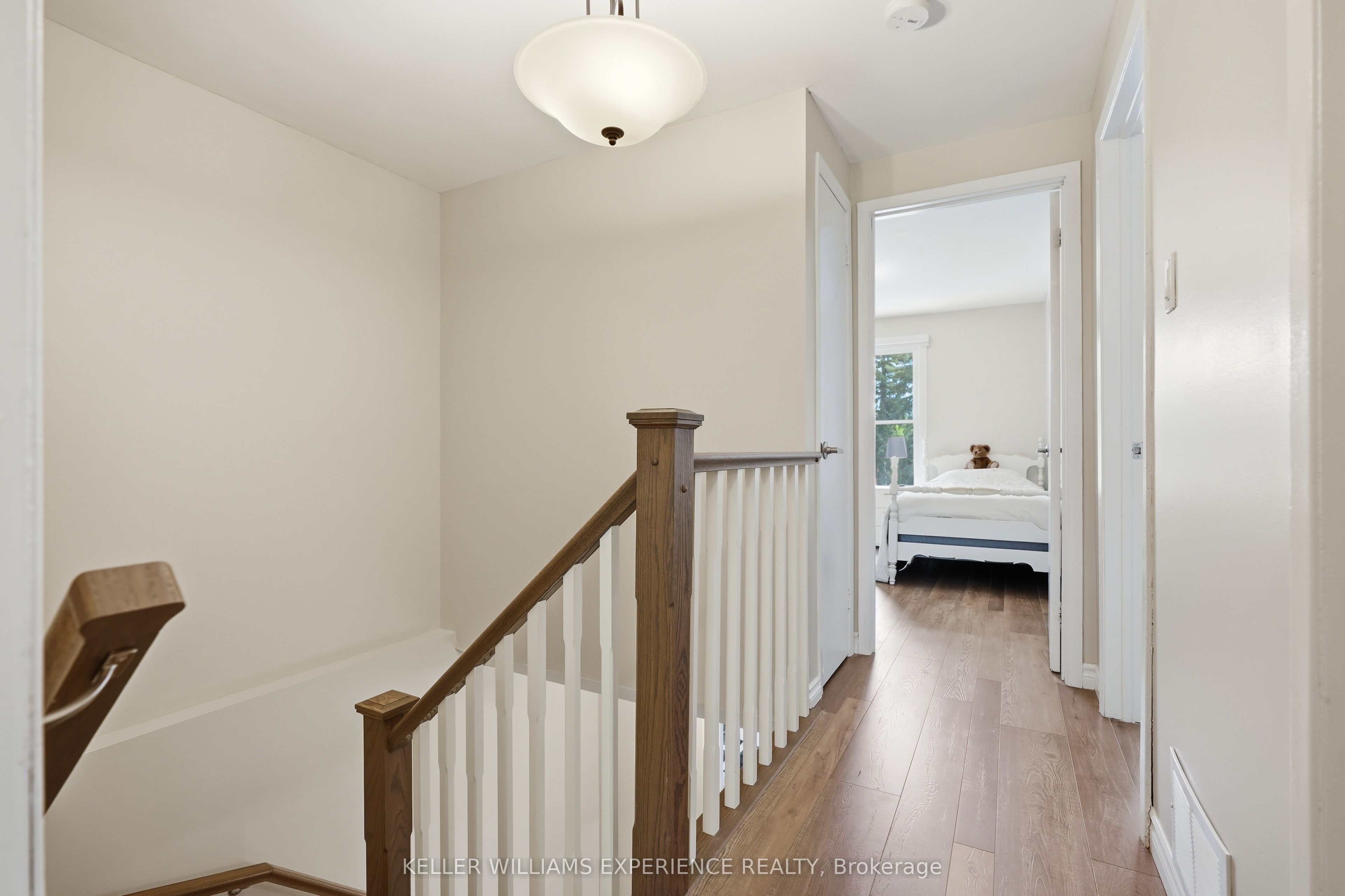 246 Tupper Boulevard 8 Property Photo 18