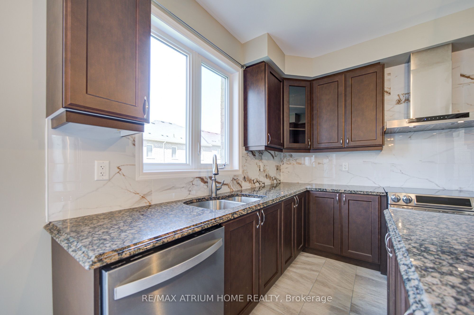 396 Thomas Phillips Drive Property Photo 26