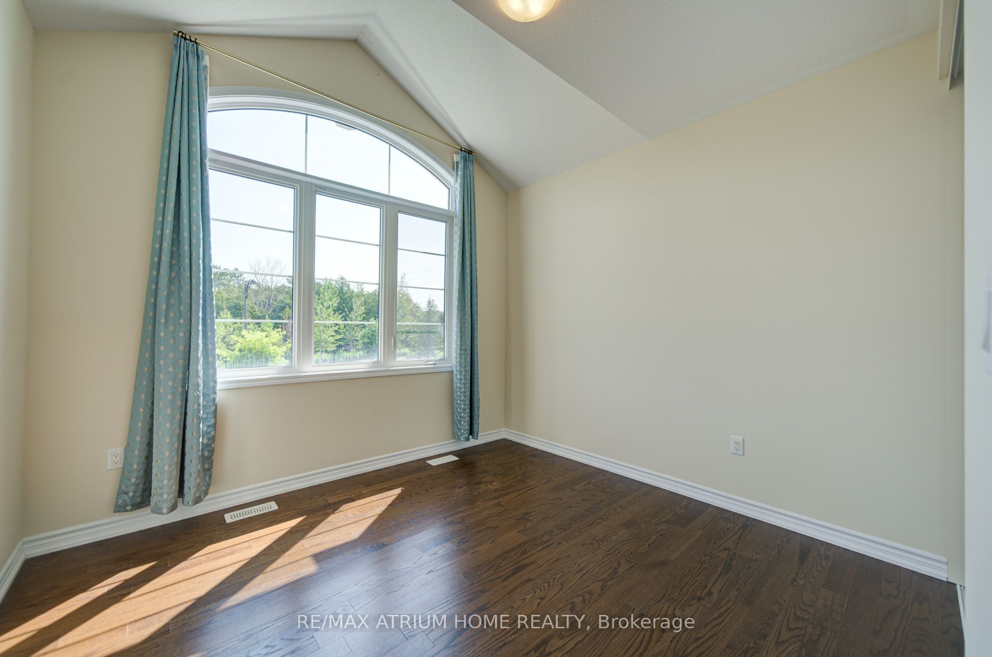 396 Thomas Phillips Drive Property Photo 30