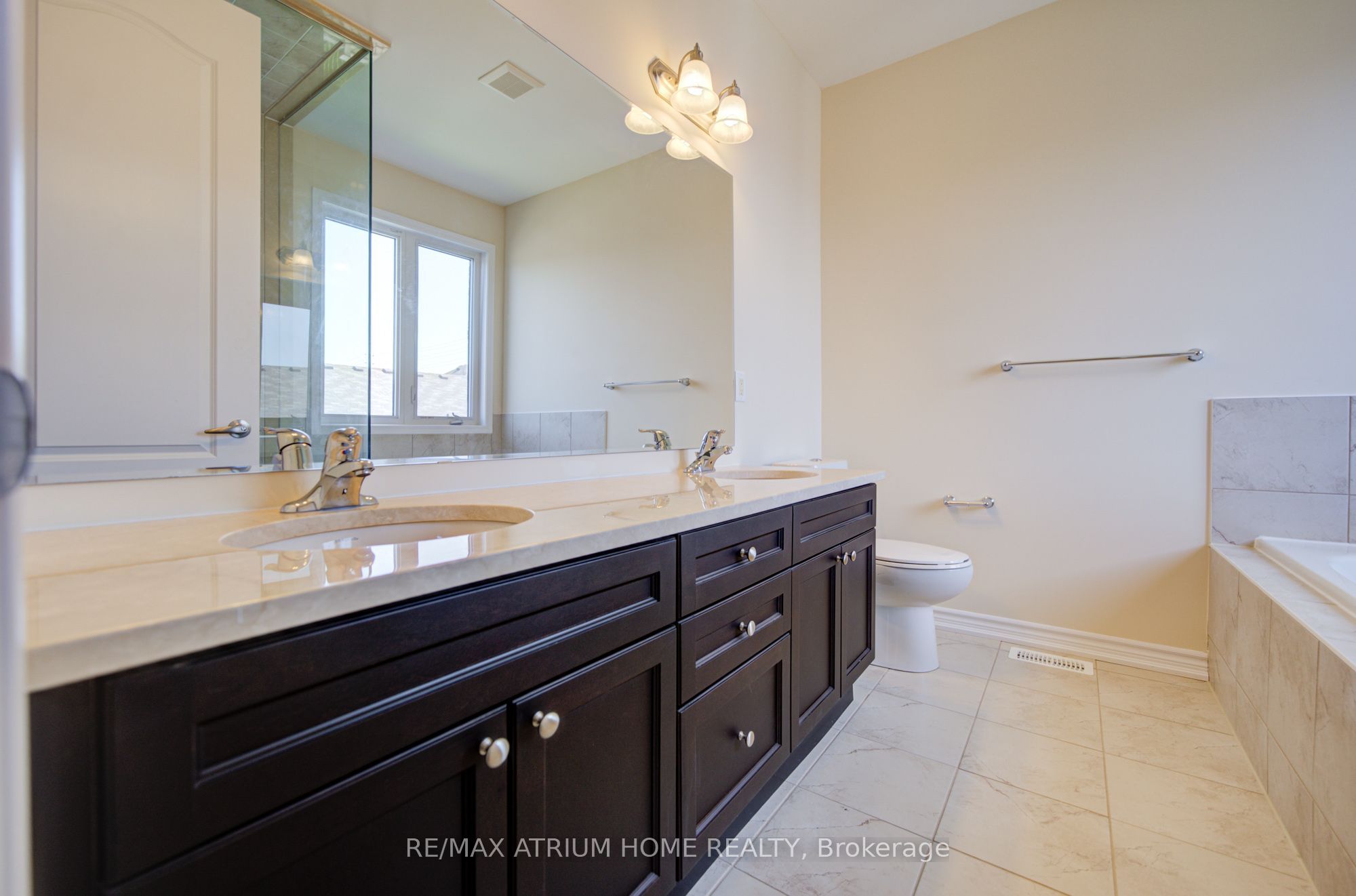 396 Thomas Phillips Drive Property Photo 43