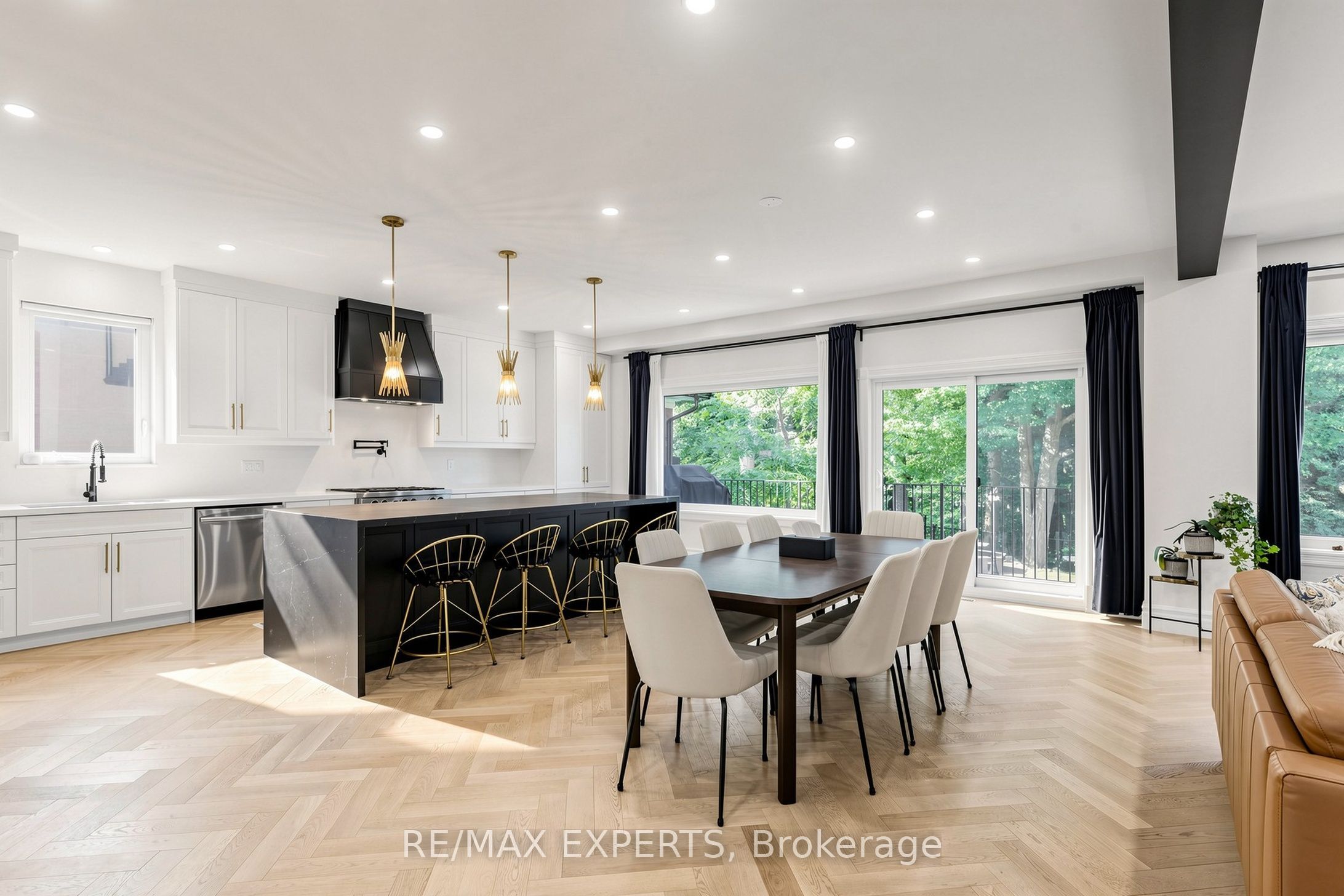 64 Humberwood Gate Property Photo 9