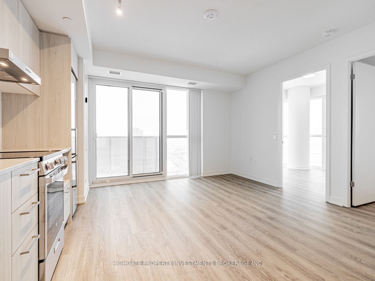 195 Commerce Street 2011 Property Photo 6