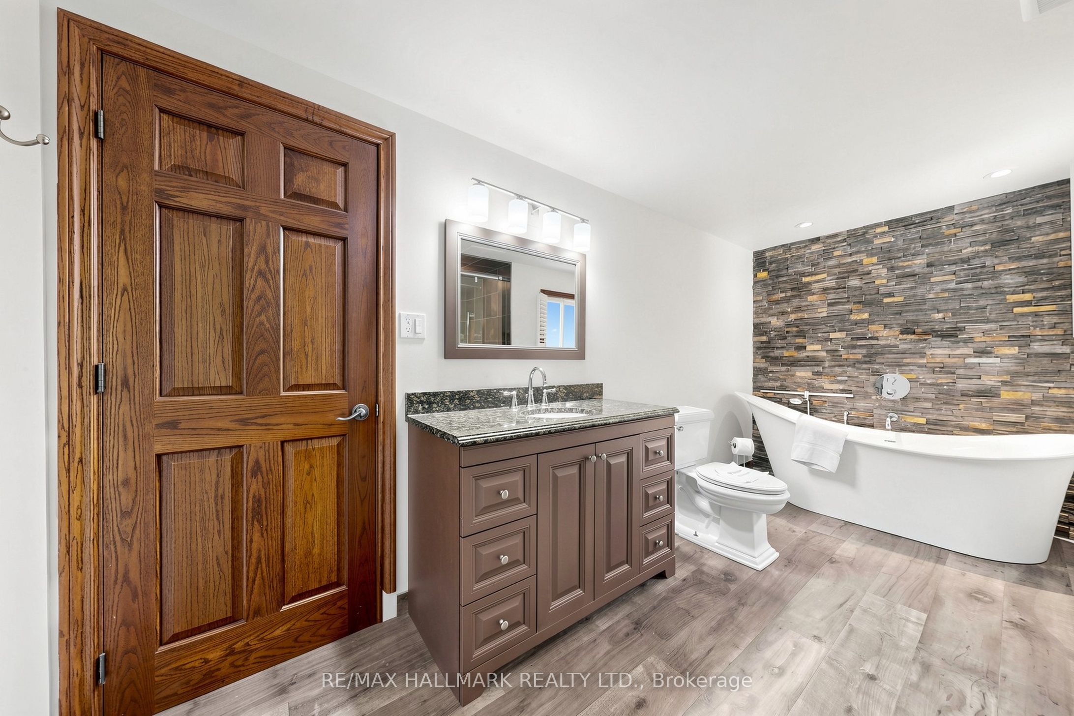 145 Old Surrey Lane Property Photo 15