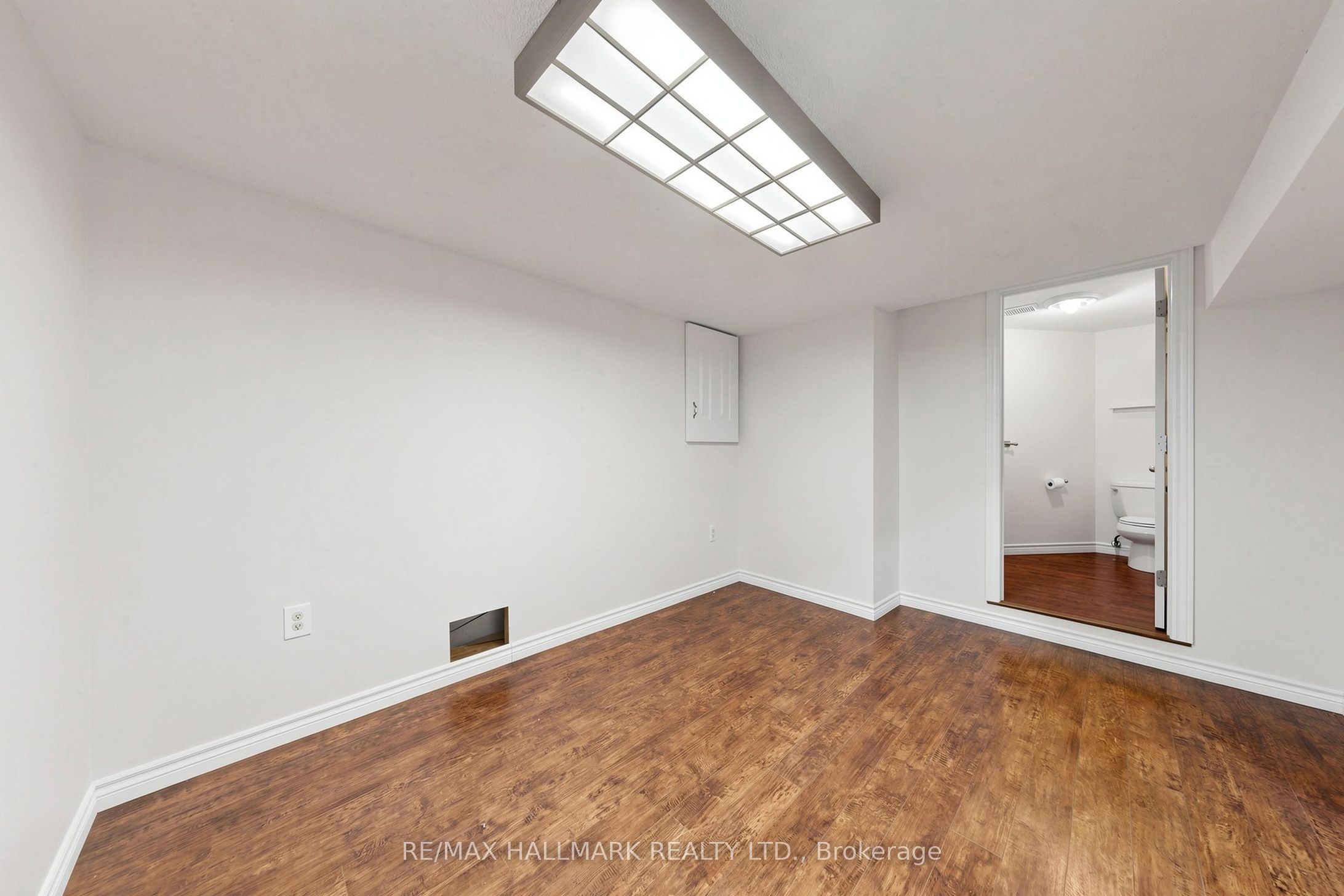 145 Old Surrey Lane Property Photo 24