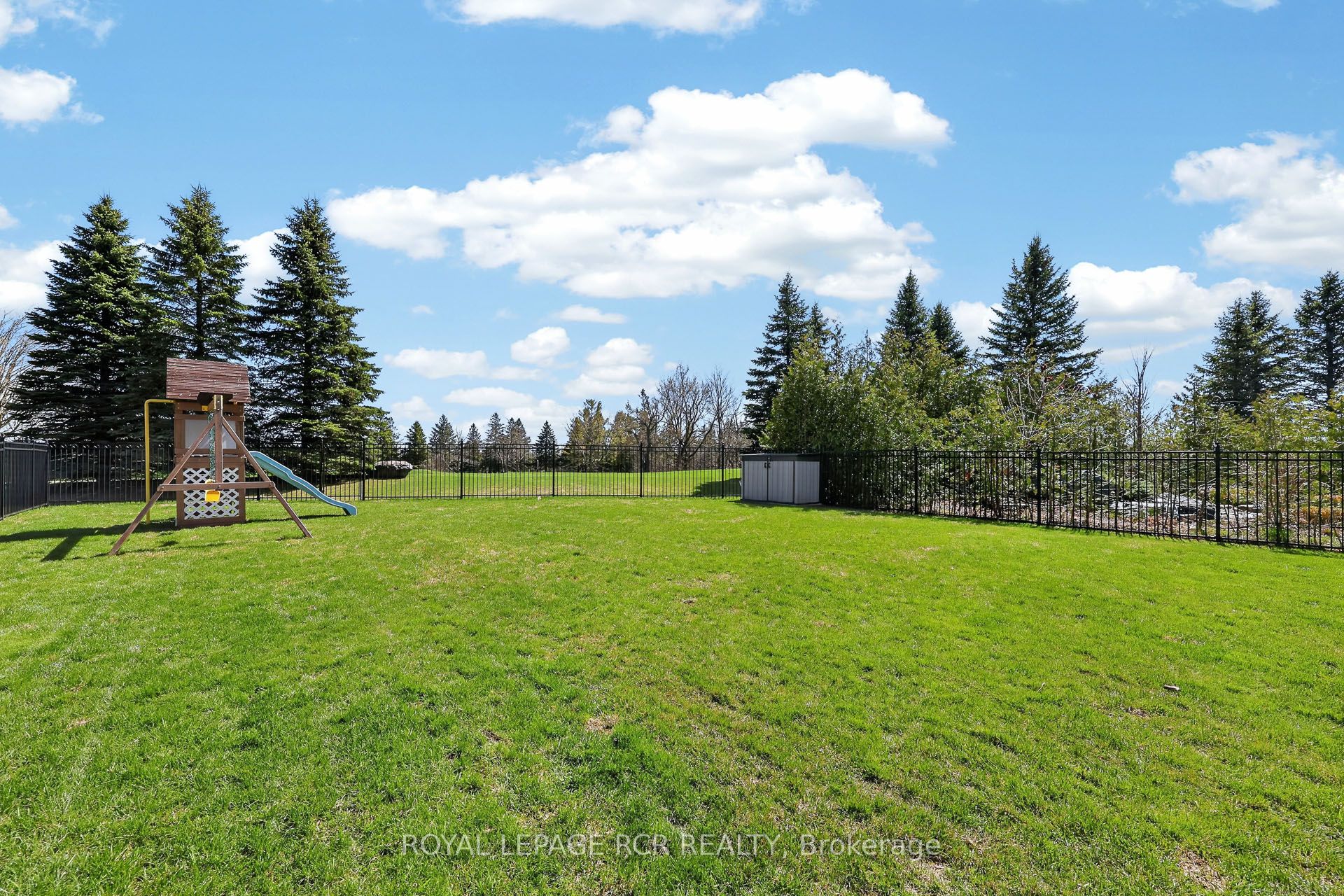 14 Emerald Heights Drive Property Photo 35
