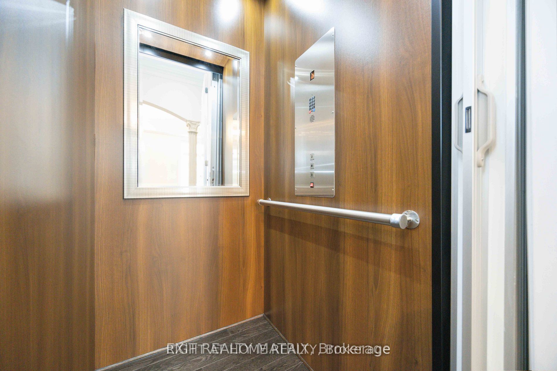 80 Puccini Drive Property Photo 4