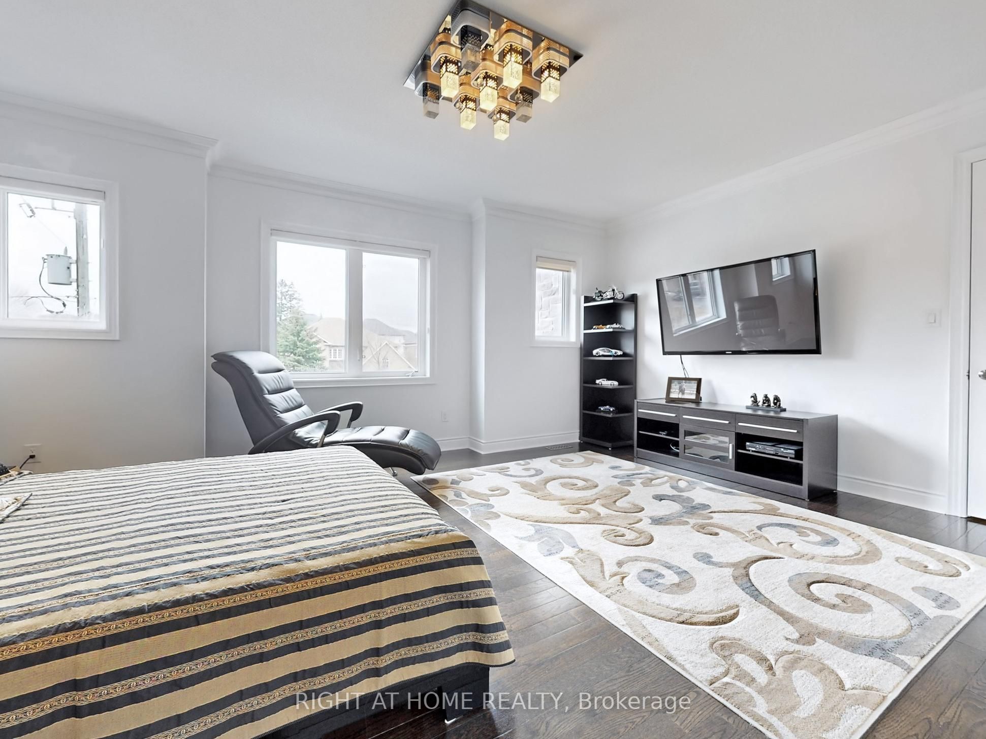 80 Puccini Drive Property Photo 28